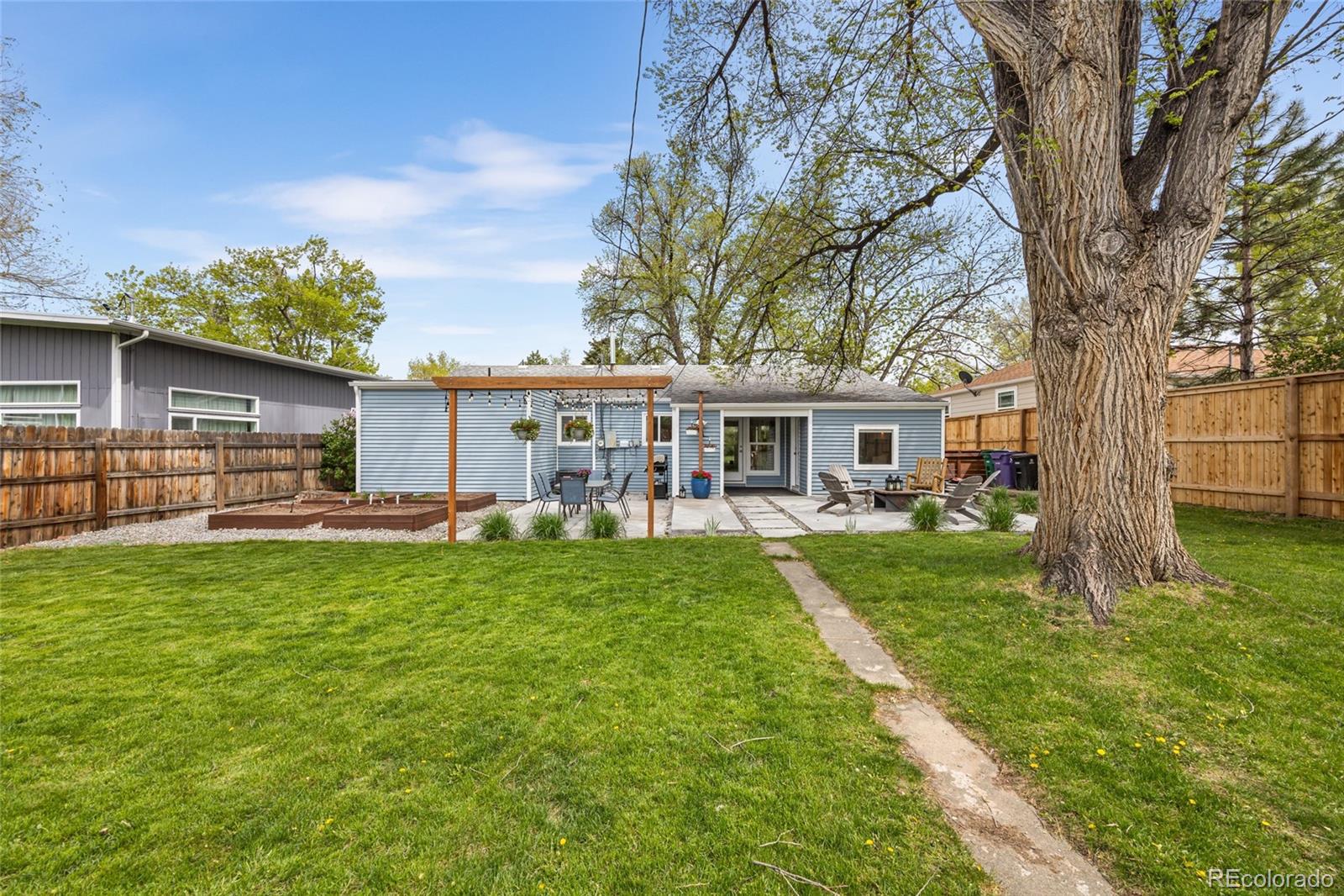 MLS Image #38 for 1185 s forest street,denver, Colorado