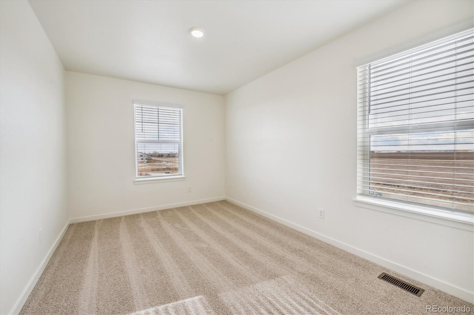 MLS Image #13 for 9888  bahama street,commerce city, Colorado