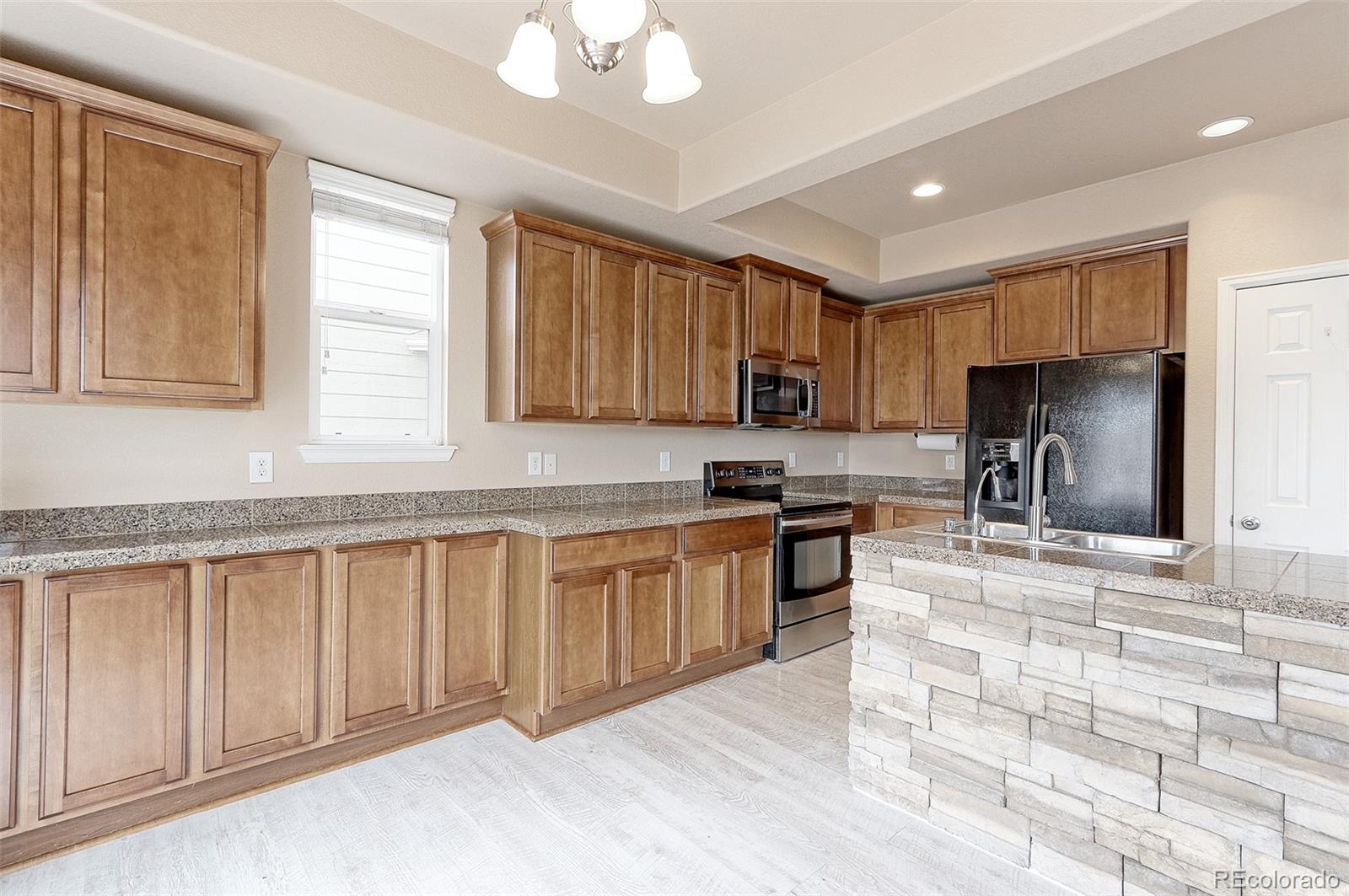 MLS Image #7 for 11204  river oaks lane,commerce city, Colorado