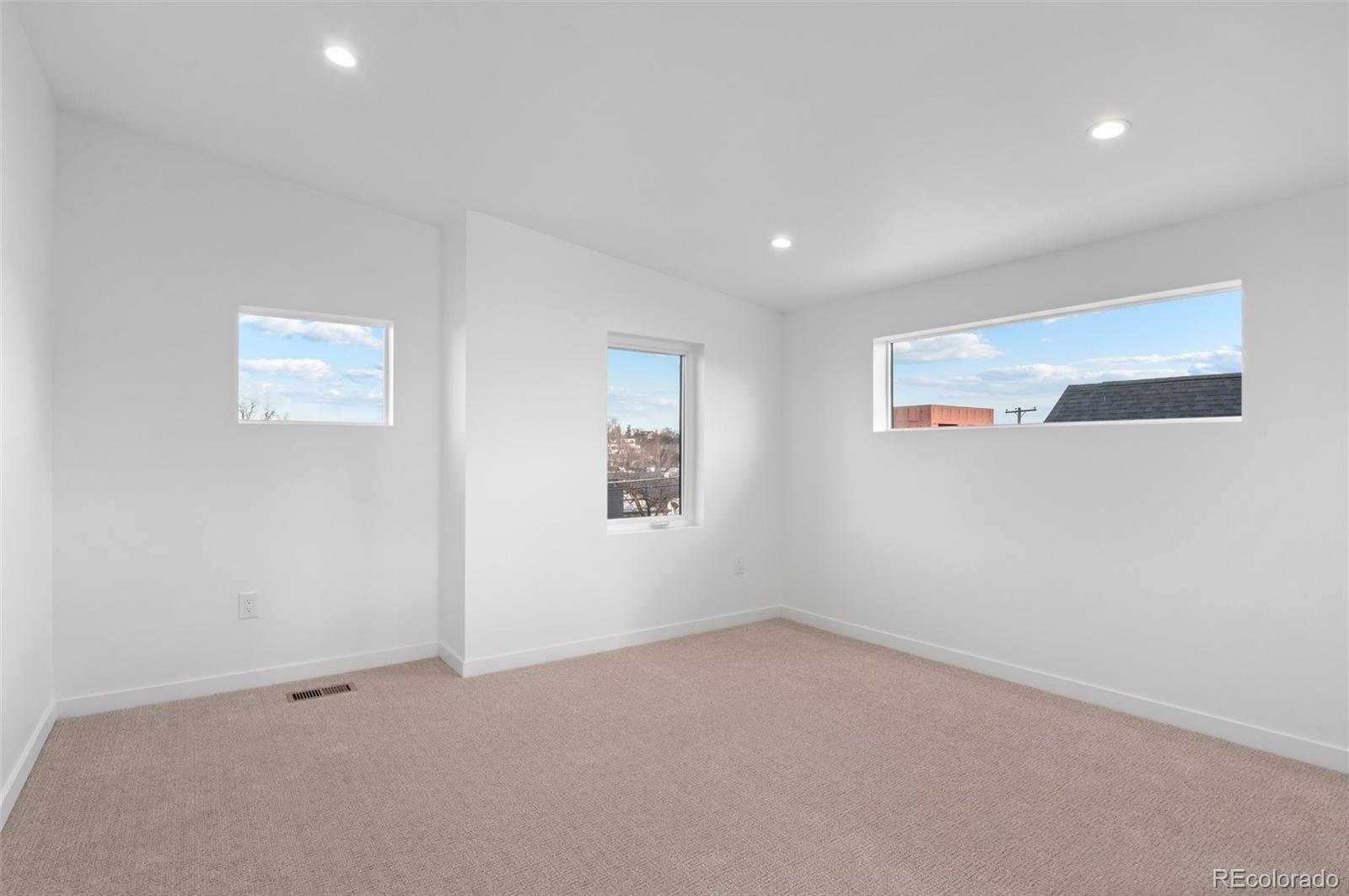 MLS Image #35 for 2444 s acoma street,denver, Colorado