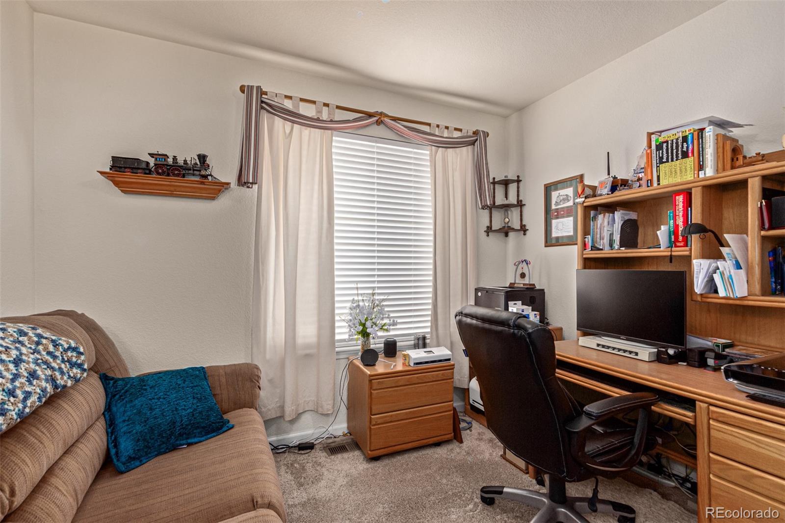 MLS Image #8 for 22174 e irish drive,aurora, Colorado