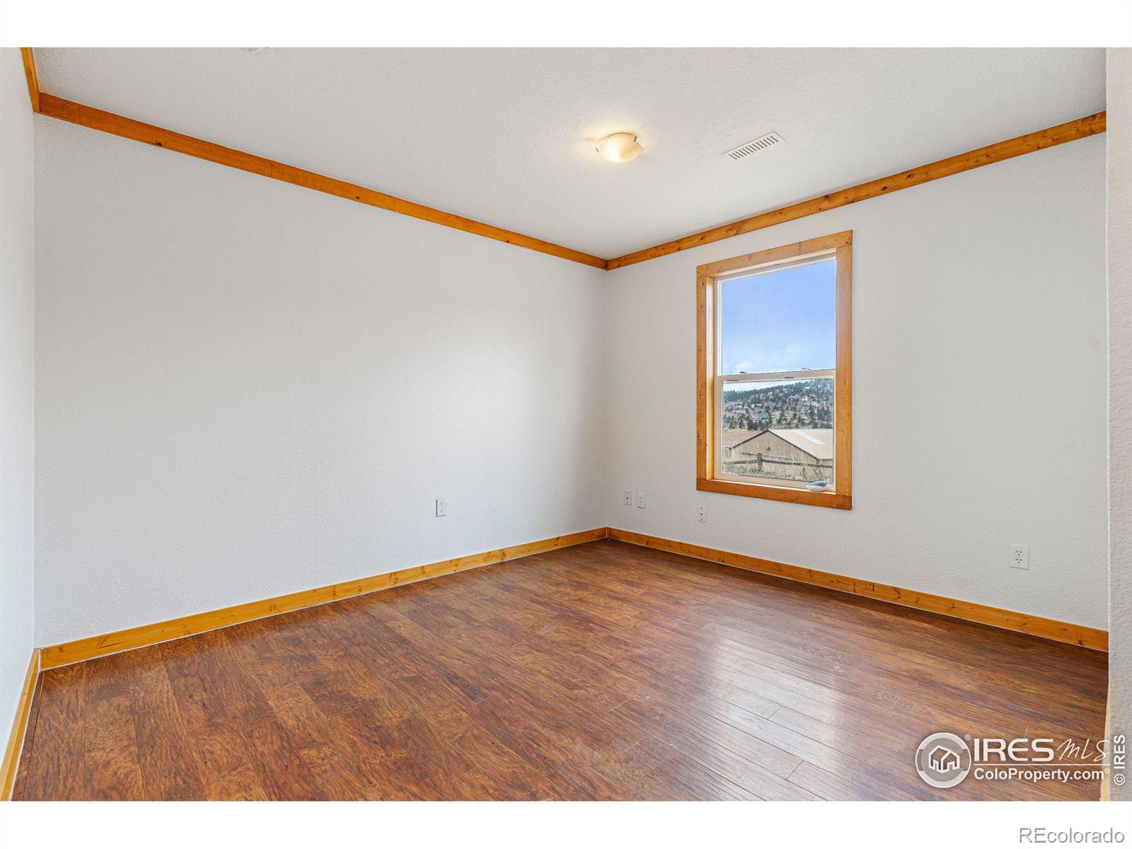 MLS Image #17 for 812 n county road 31 ,berthoud, Colorado