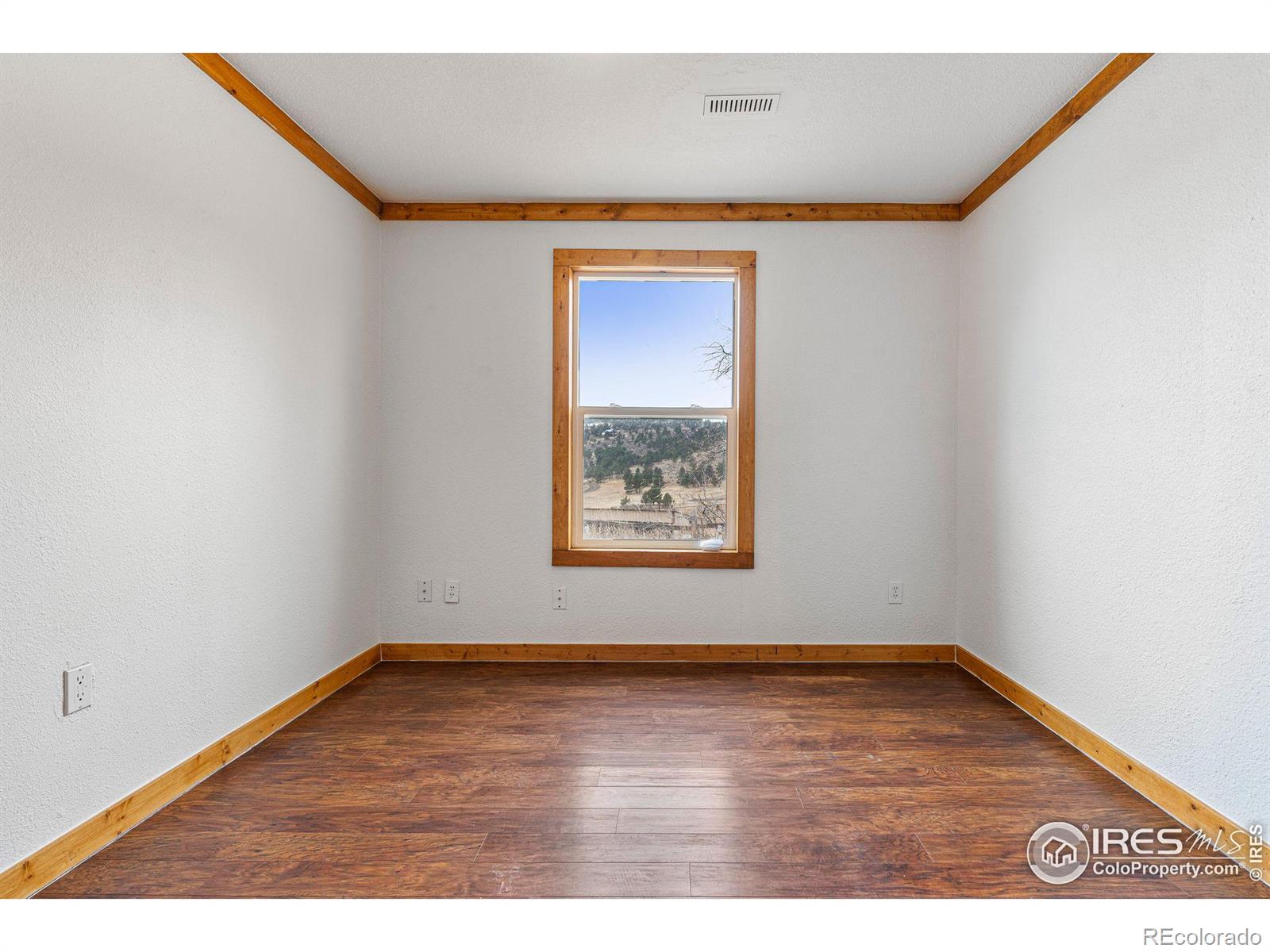 MLS Image #18 for 812 n county road 31 ,berthoud, Colorado