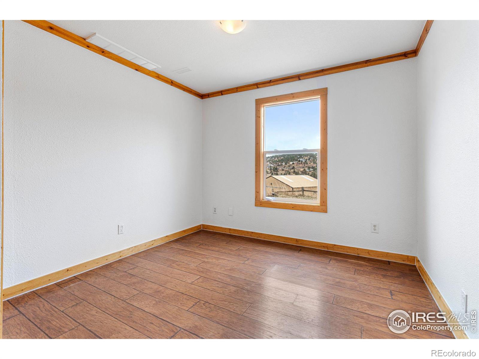 MLS Image #23 for 812 n county road 31 ,berthoud, Colorado