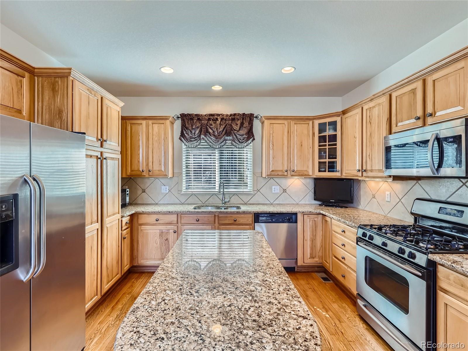 MLS Image #13 for 10596  unity parkway,commerce city, Colorado