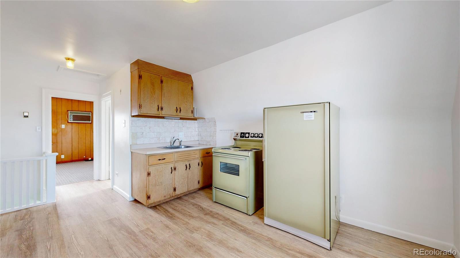 MLS Image #13 for 559 s lincoln street,denver, Colorado