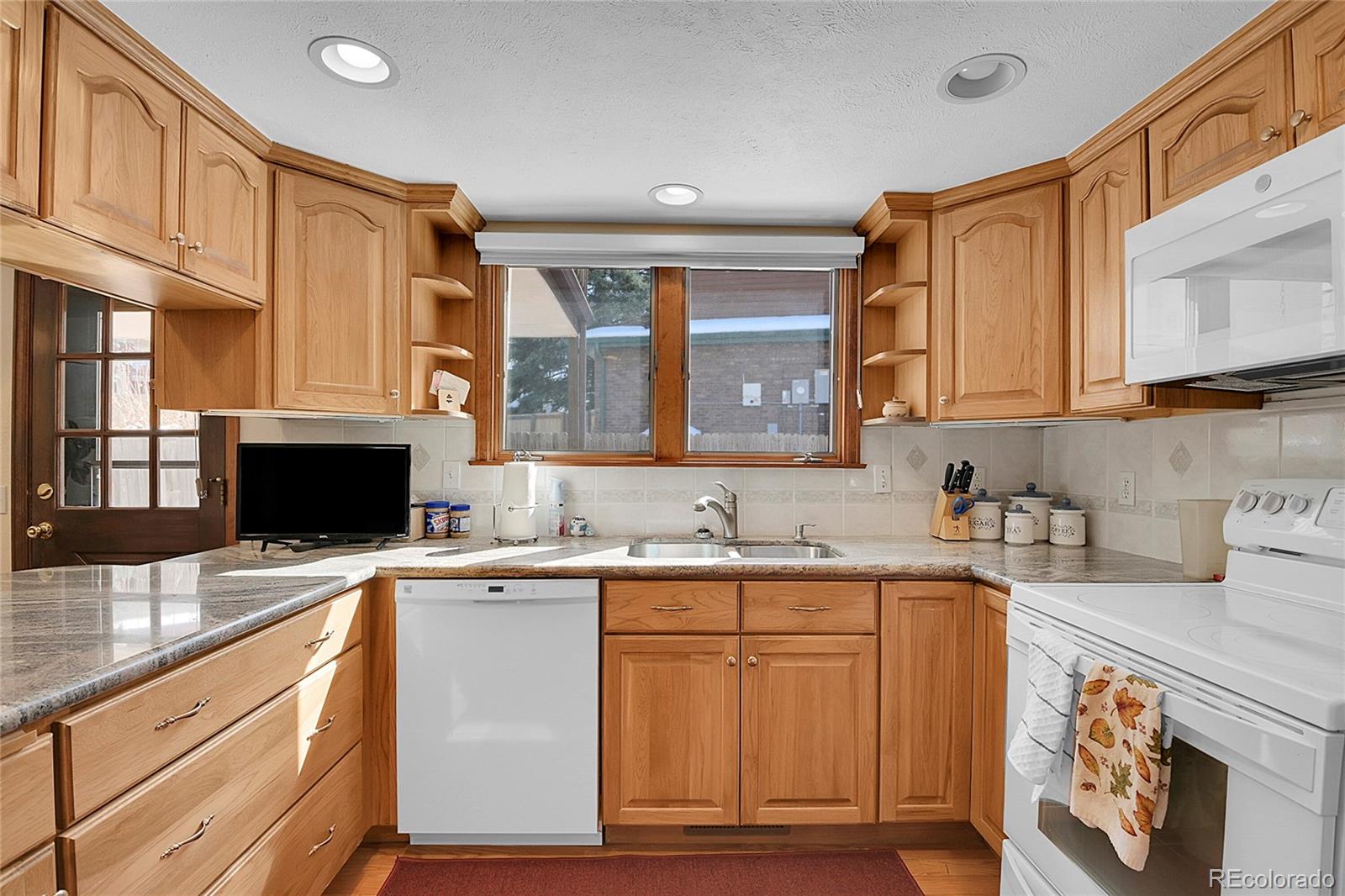 MLS Image #9 for 11236 w 75th avenue,arvada, Colorado