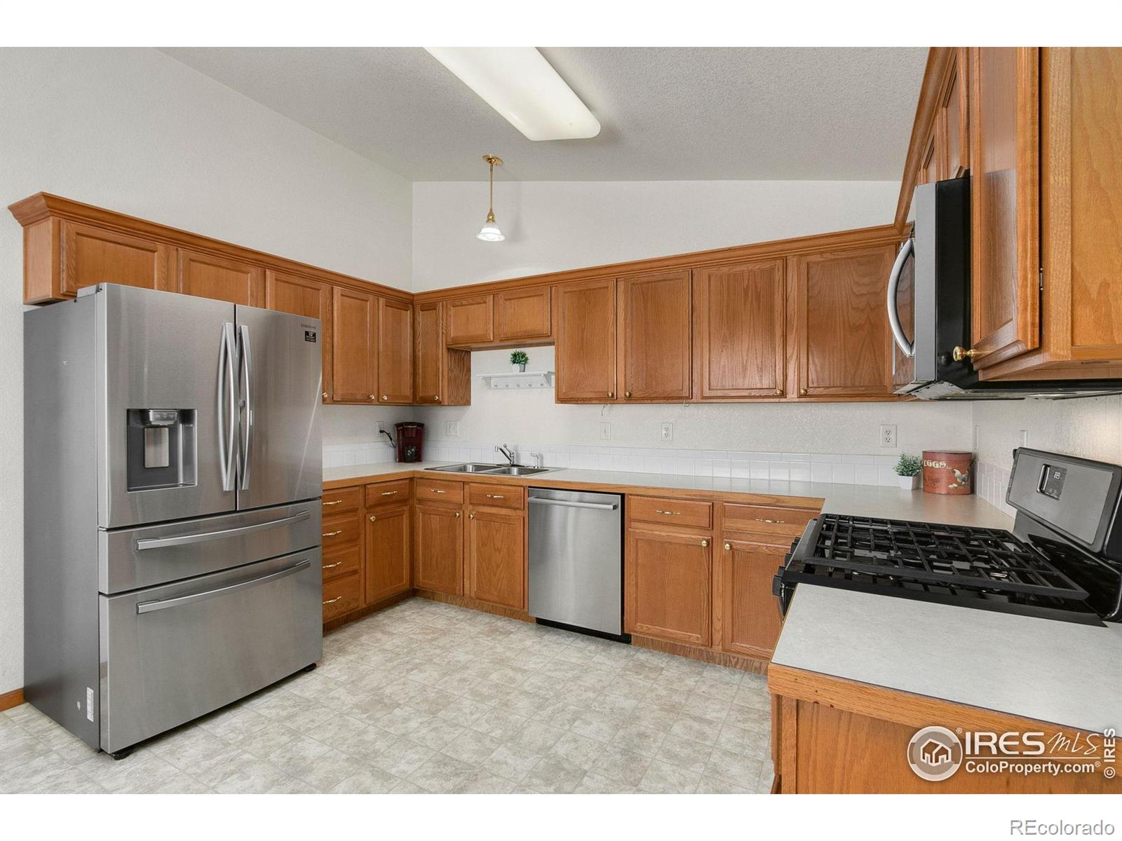 MLS Image #6 for 3904  stampede drive,evans, Colorado