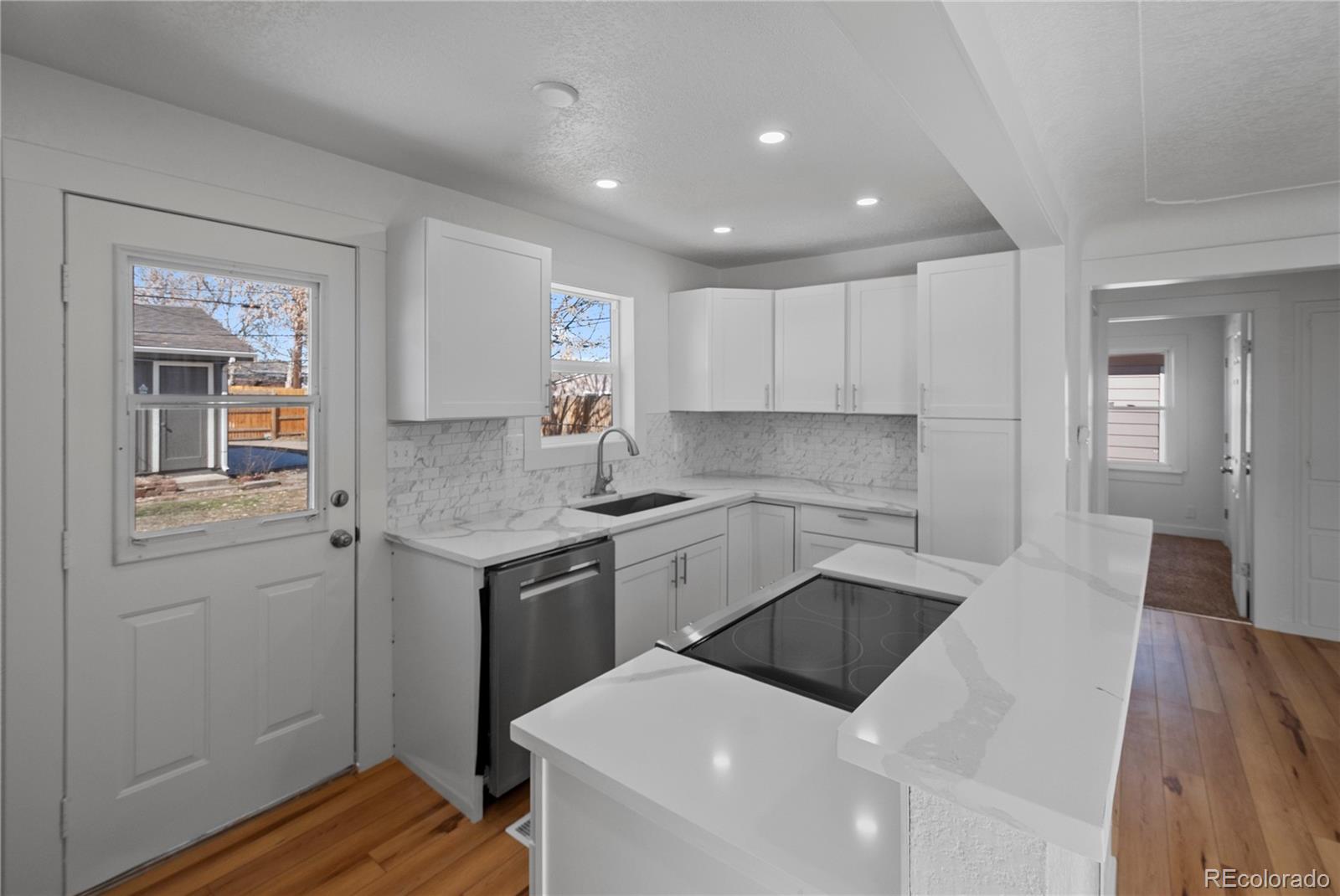 MLS Image #6 for 1281  macon street,aurora, Colorado