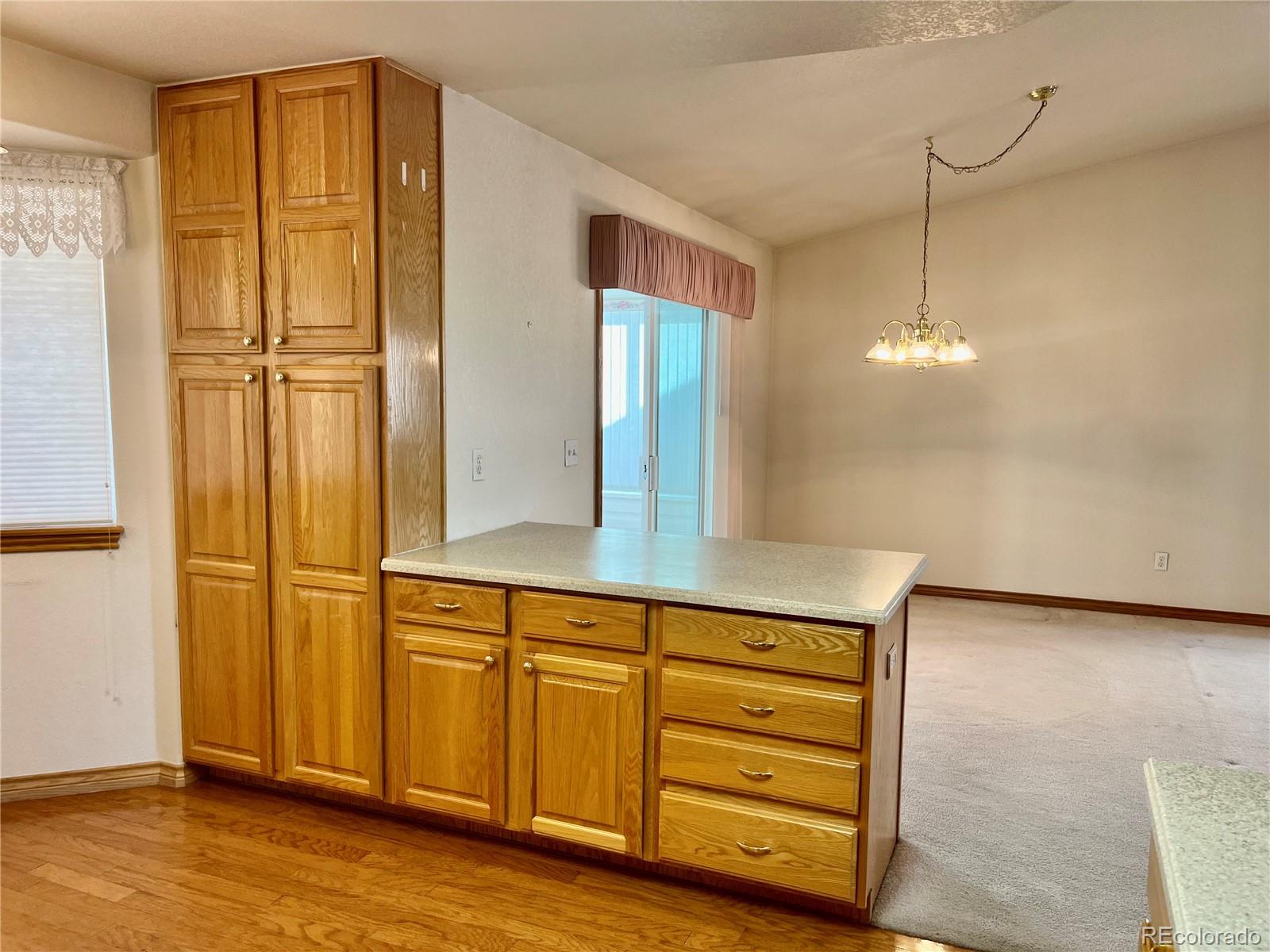 MLS Image #14 for 1612  oak ridge lane,longmont, Colorado