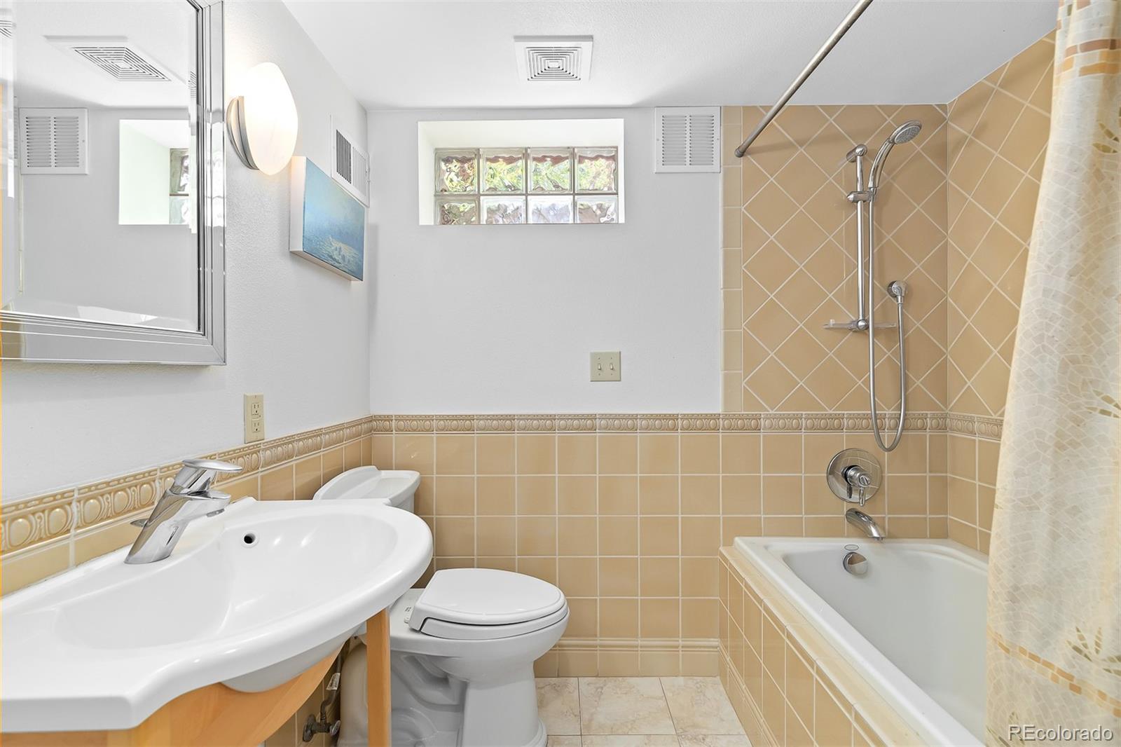 MLS Image #42 for 3113  ohm way,denver, Colorado