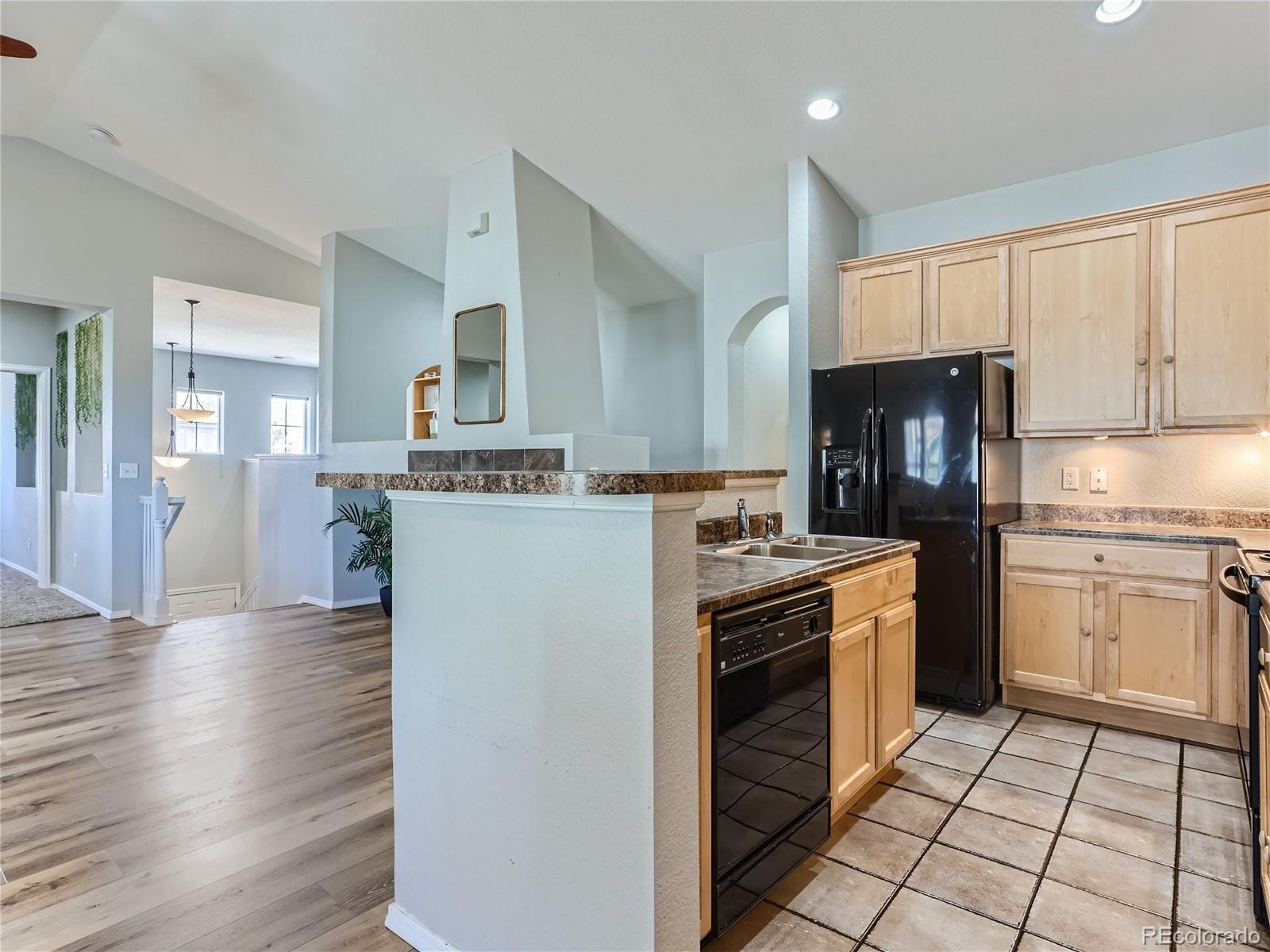 MLS Image #9 for 6725 s winnipeg circle 102,aurora, Colorado