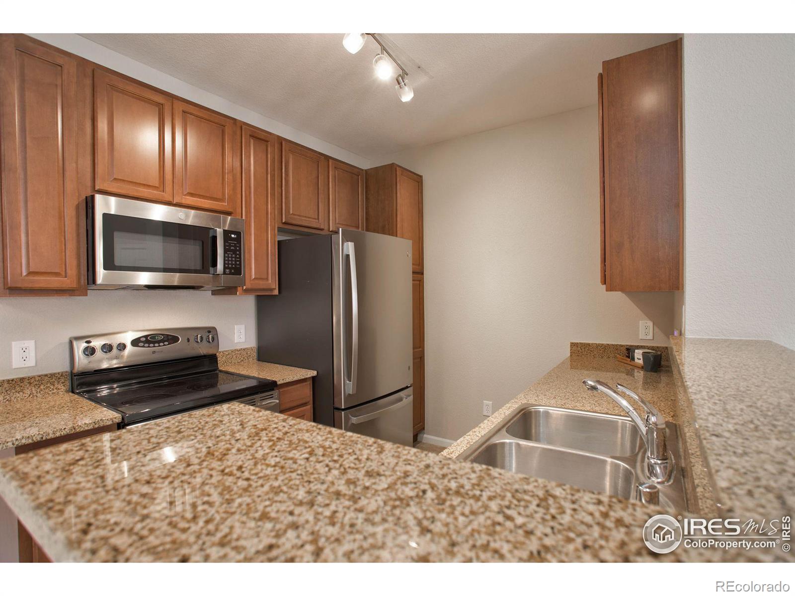 MLS Image #11 for 3045  blue sky circle 304,erie, Colorado