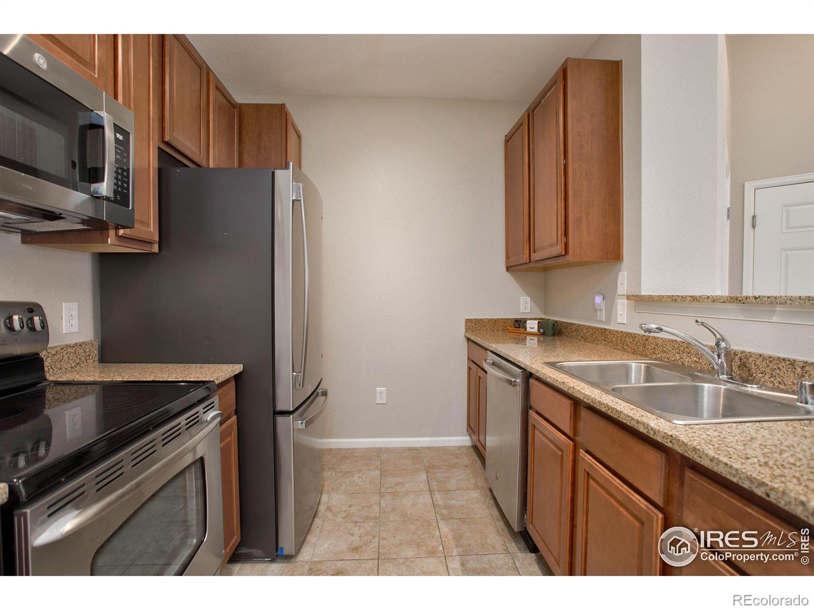 MLS Image #12 for 3045  blue sky circle 304,erie, Colorado