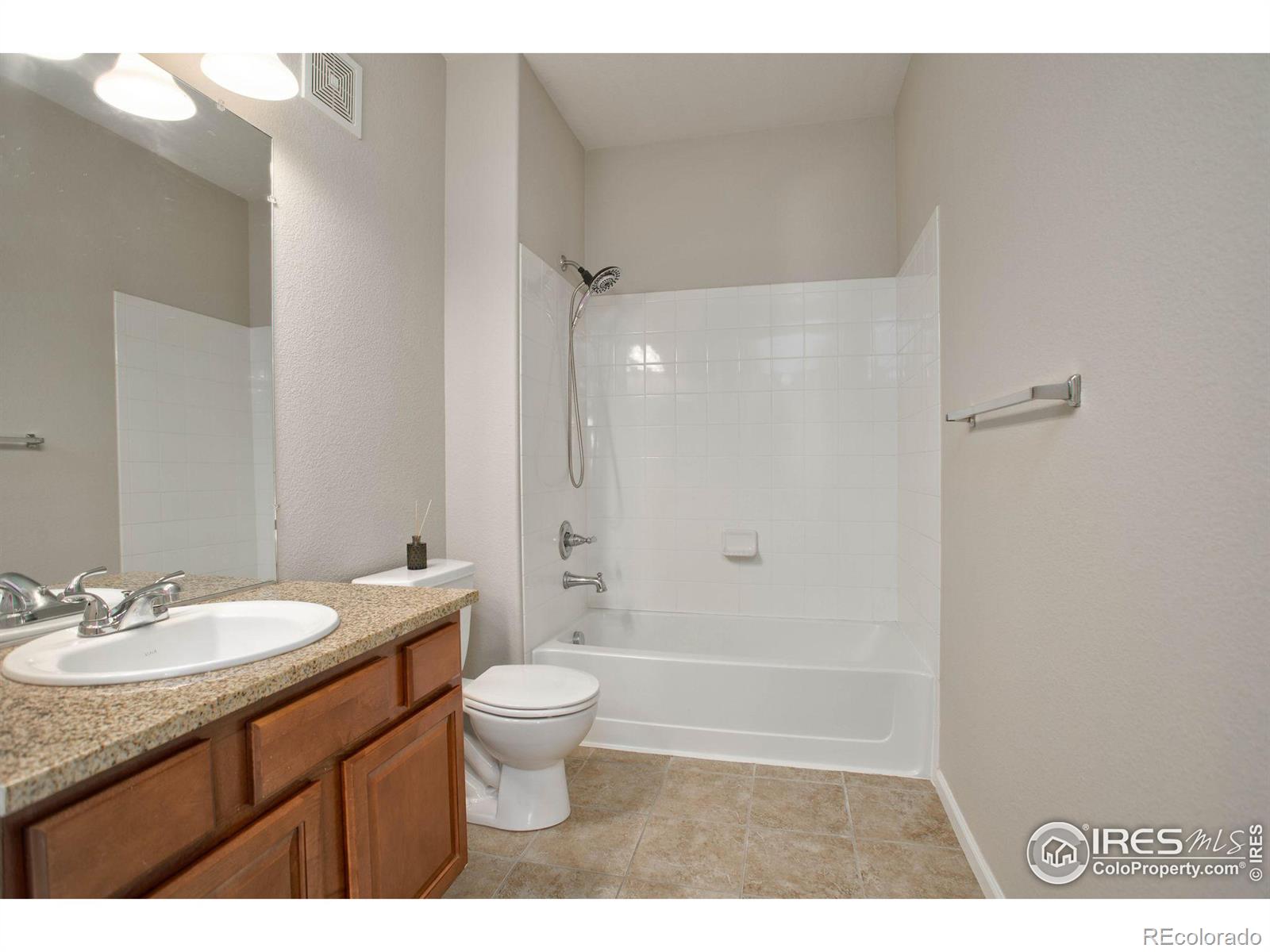 MLS Image #17 for 3045  blue sky circle 304,erie, Colorado