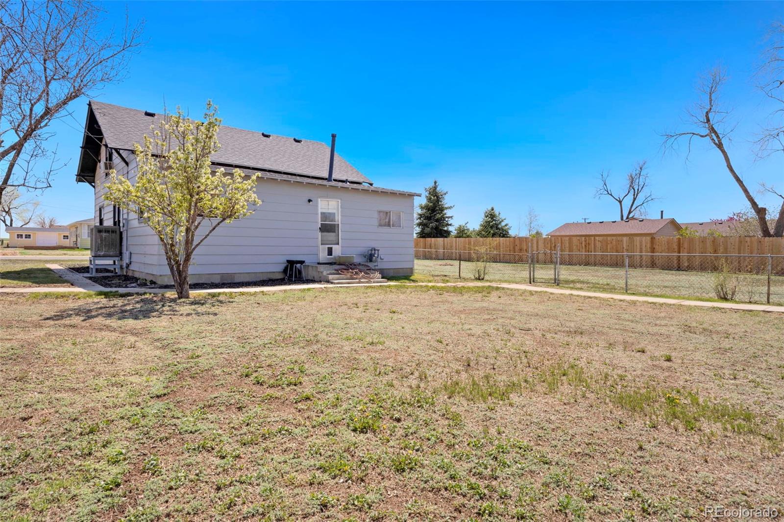 MLS Image #16 for 131  3rd street,dacono, Colorado