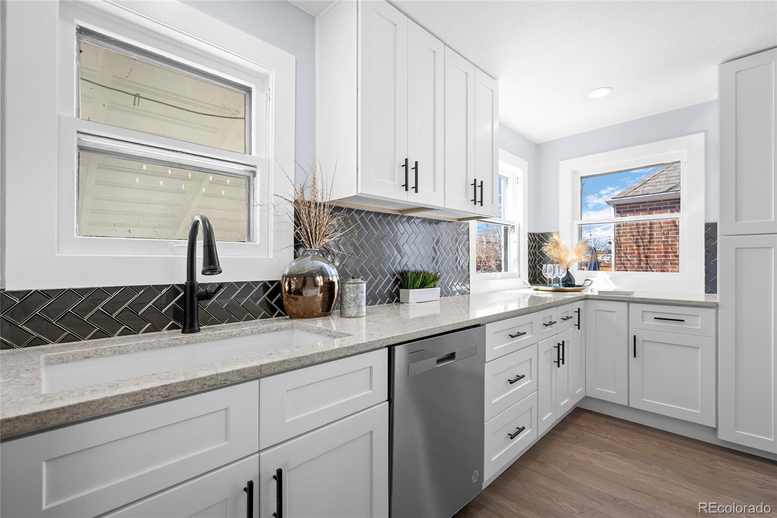 MLS Image #8 for 3710 w 26th avenue,denver, Colorado