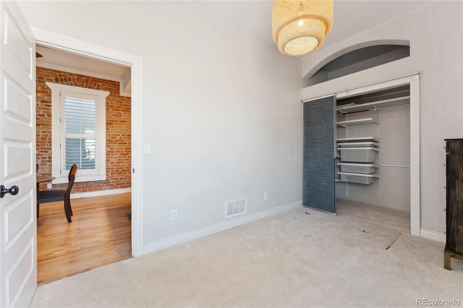 MLS Image #18 for 3721 n franklin street,denver, Colorado