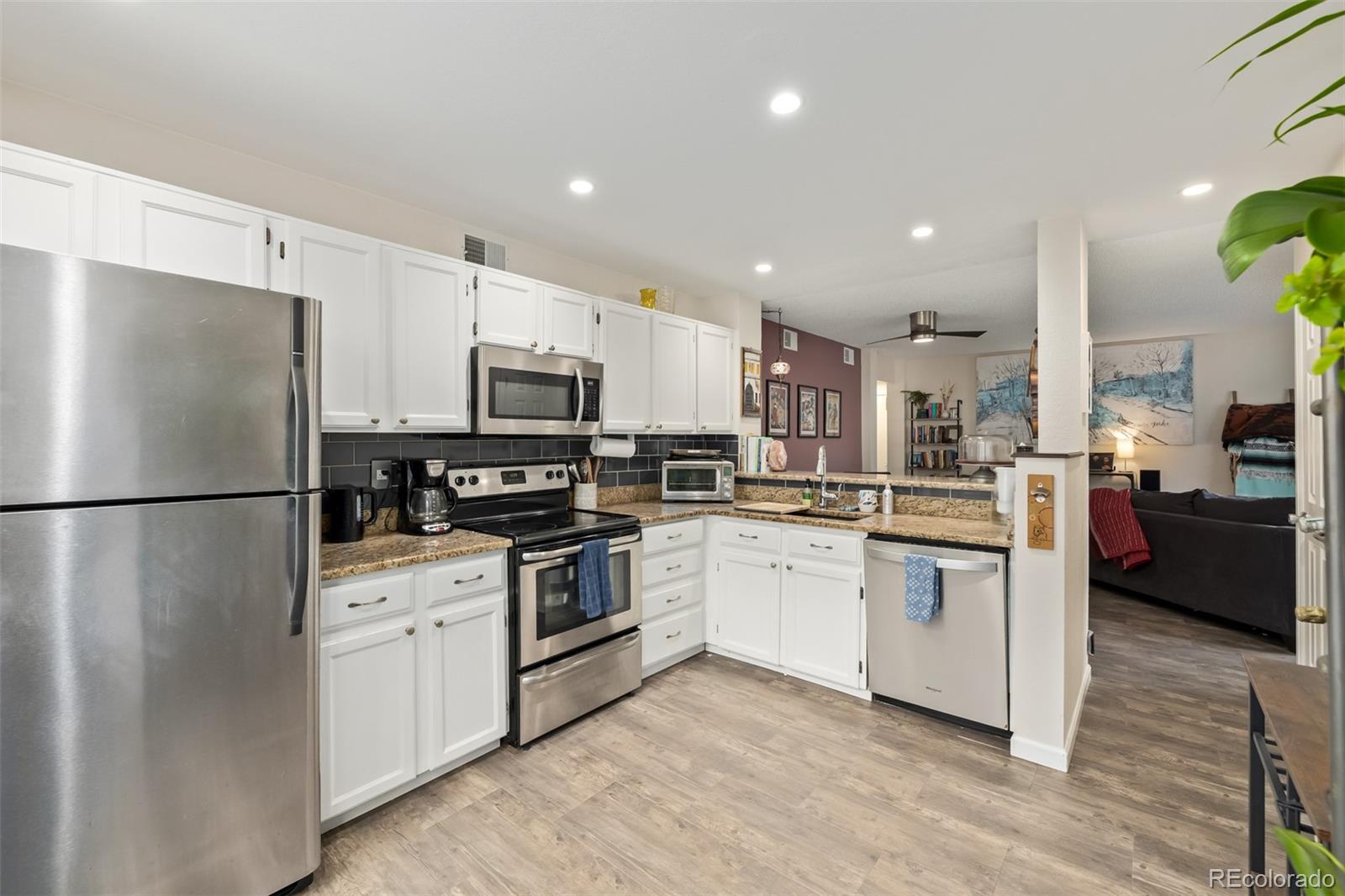 MLS Image #17 for 979 s miller street 102,lakewood, Colorado