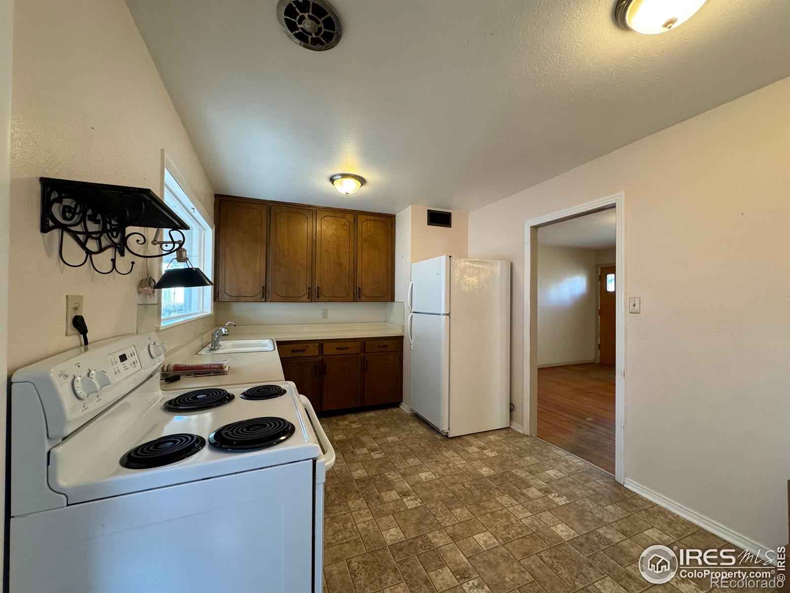 MLS Image #12 for 827  delmar street,sterling, Colorado