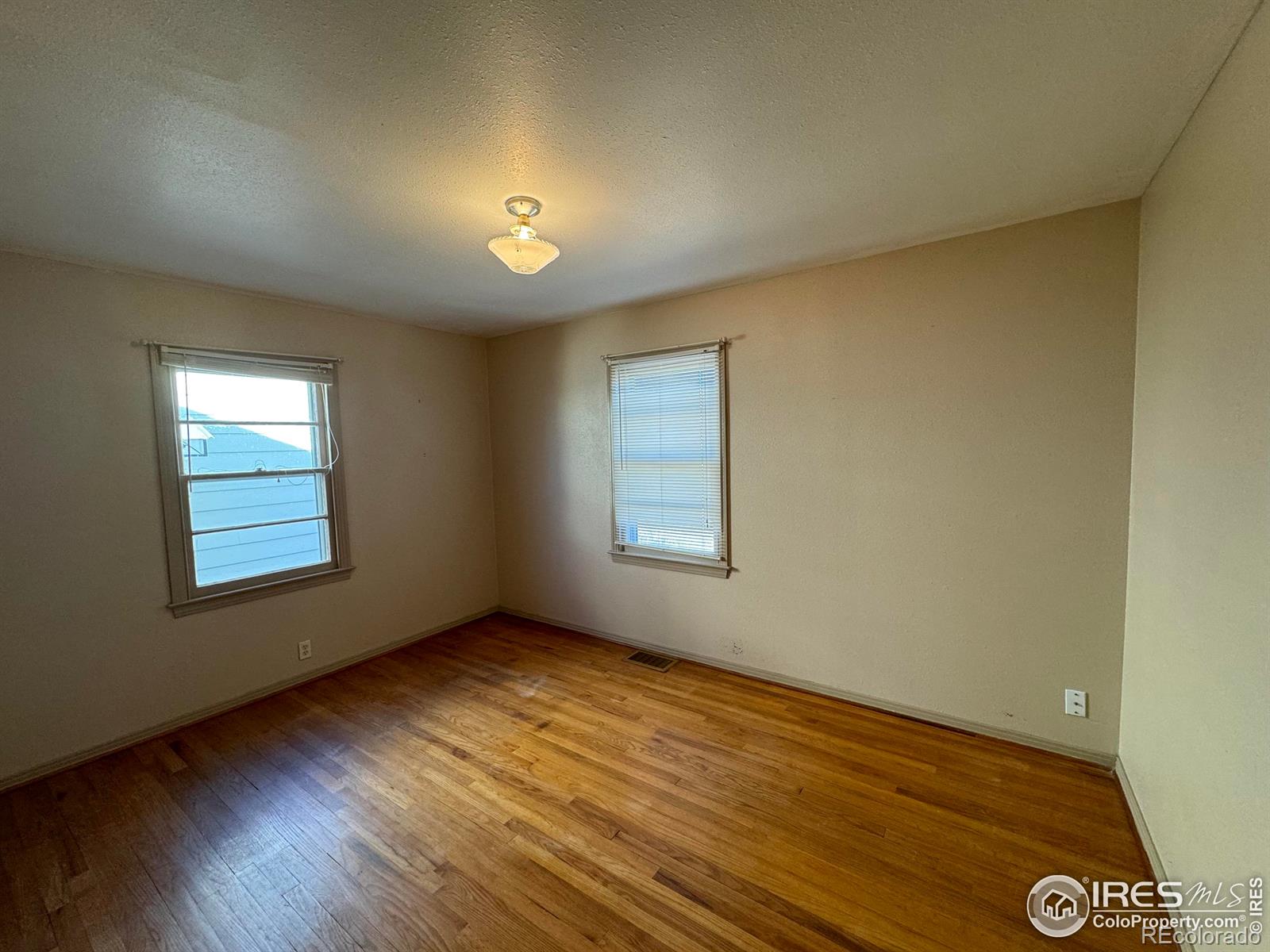 MLS Image #17 for 827  delmar street,sterling, Colorado