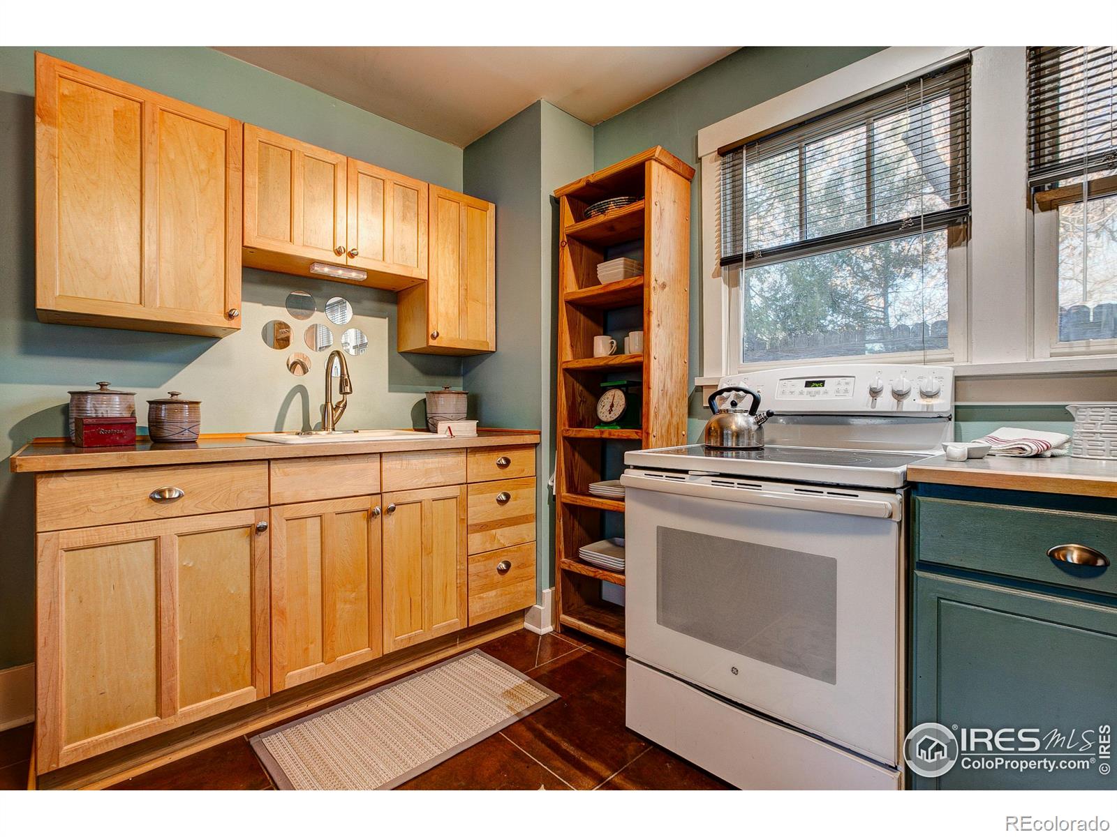 MLS Image #28 for 914 w oak street,fort collins, Colorado