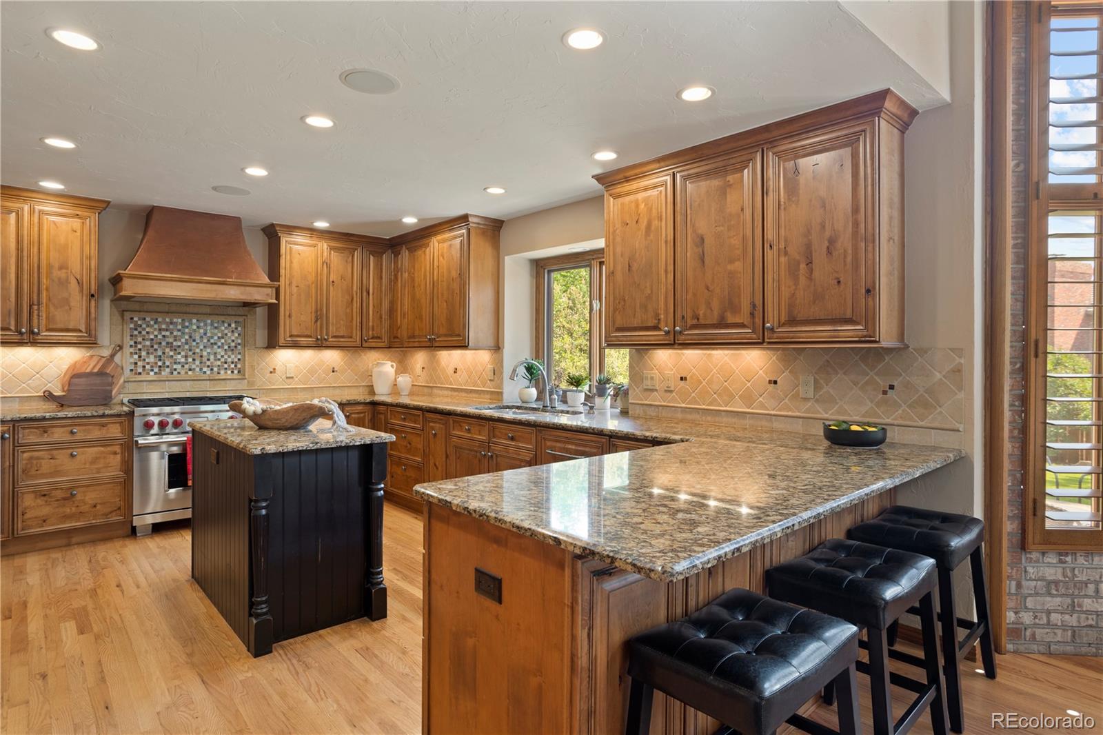 MLS Image #8 for 5270 s geneva way,englewood, Colorado