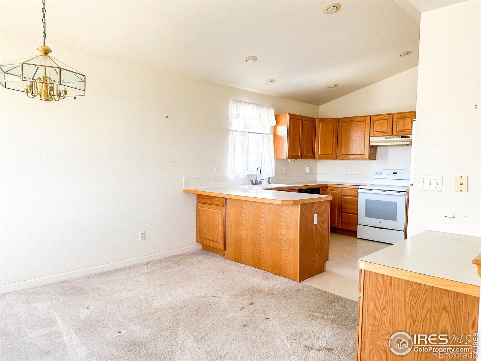 MLS Image #8 for 903 n 6th street,johnstown, Colorado