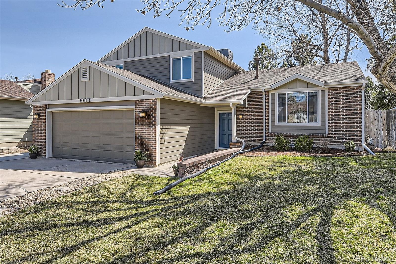 MLS Image #2 for 8608 w glasgow place,littleton, Colorado