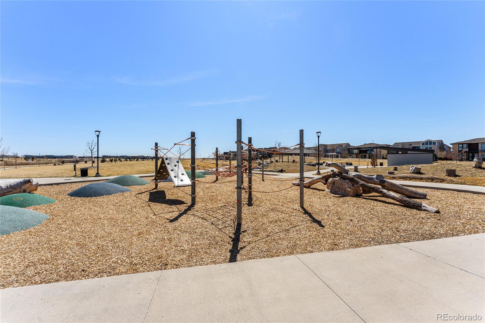 MLS Image #38 for 6337 n dayton way,denver, Colorado