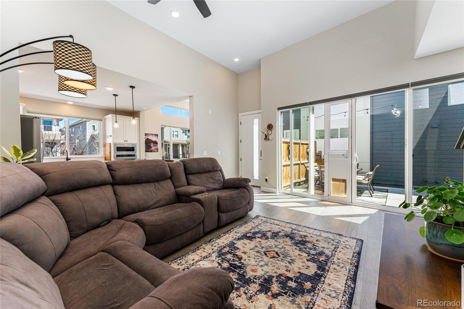 MLS Image #6 for 6337 n dayton way,denver, Colorado