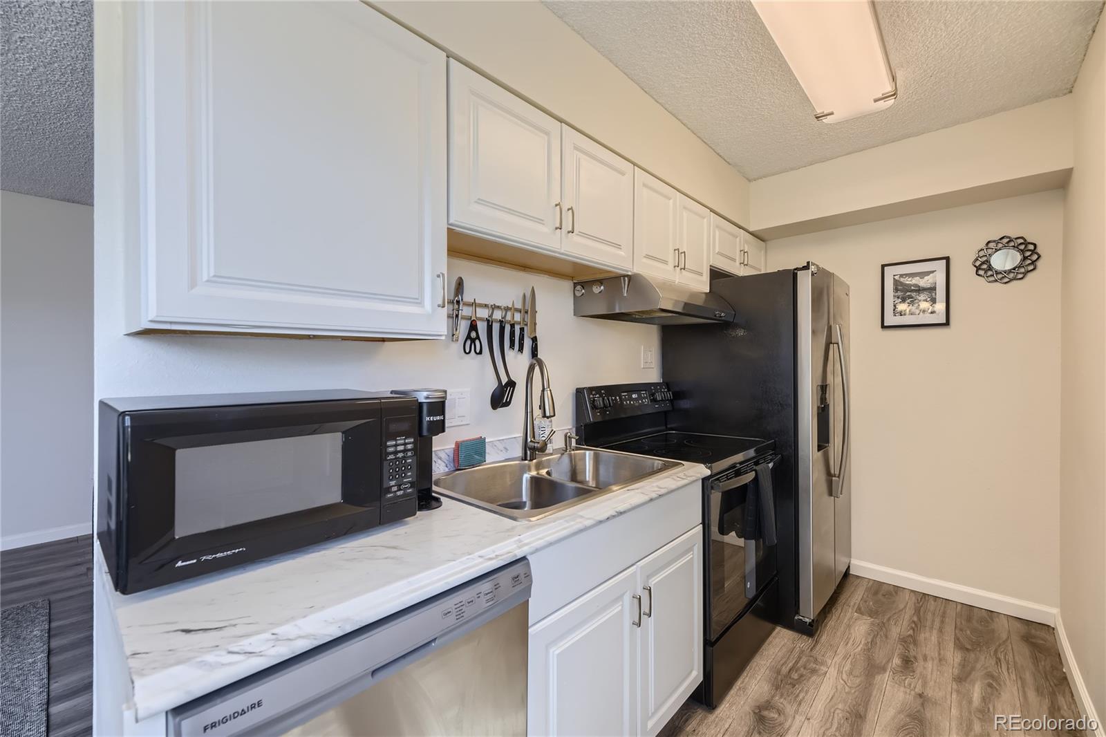 MLS Image #2 for 1045 n pennsylvania street 401,denver, Colorado