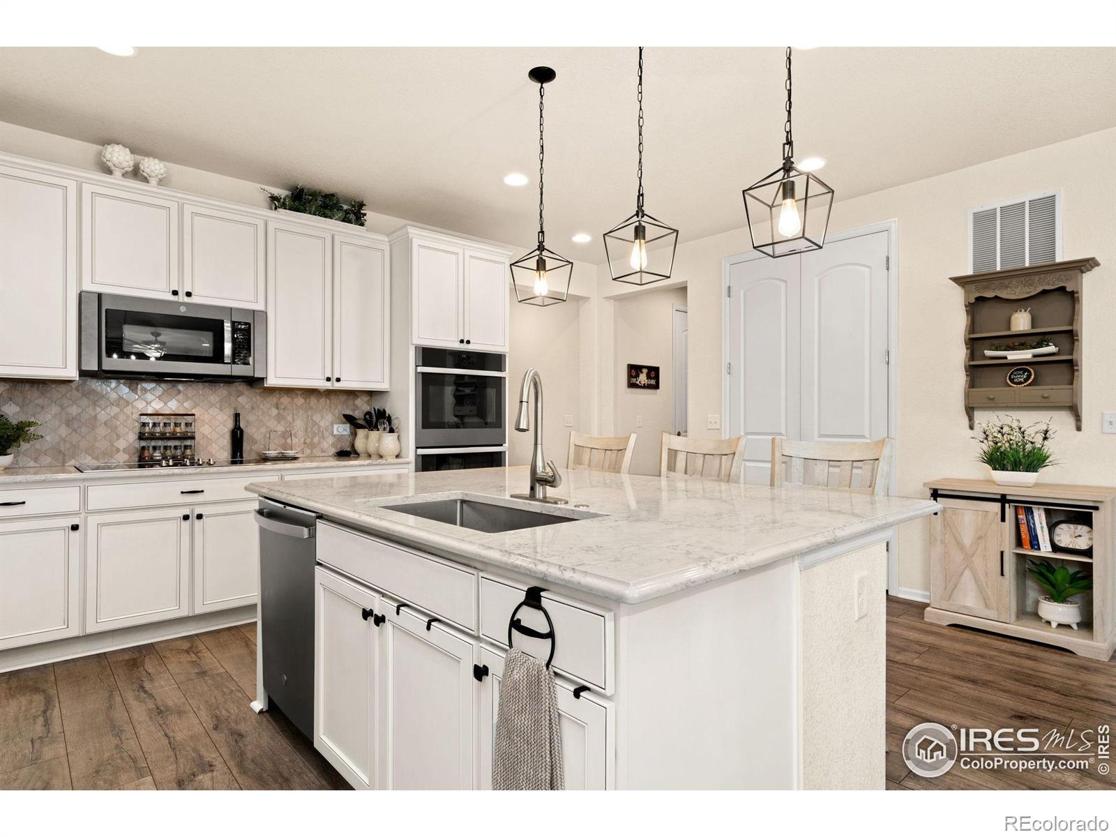 MLS Image #2 for 12632  eagle river road,firestone, Colorado