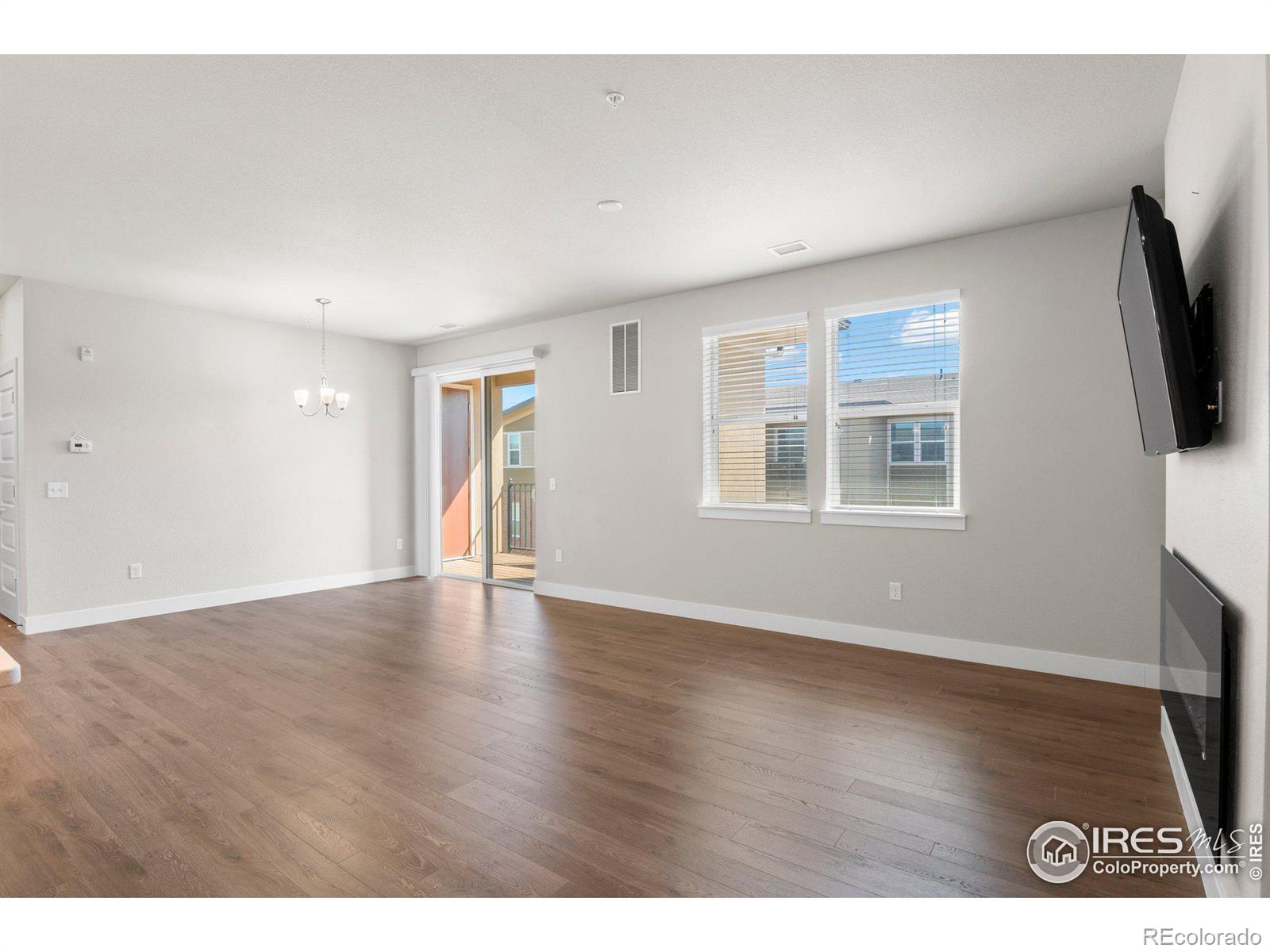 MLS Image #10 for 15345 w 64th lane,arvada, Colorado