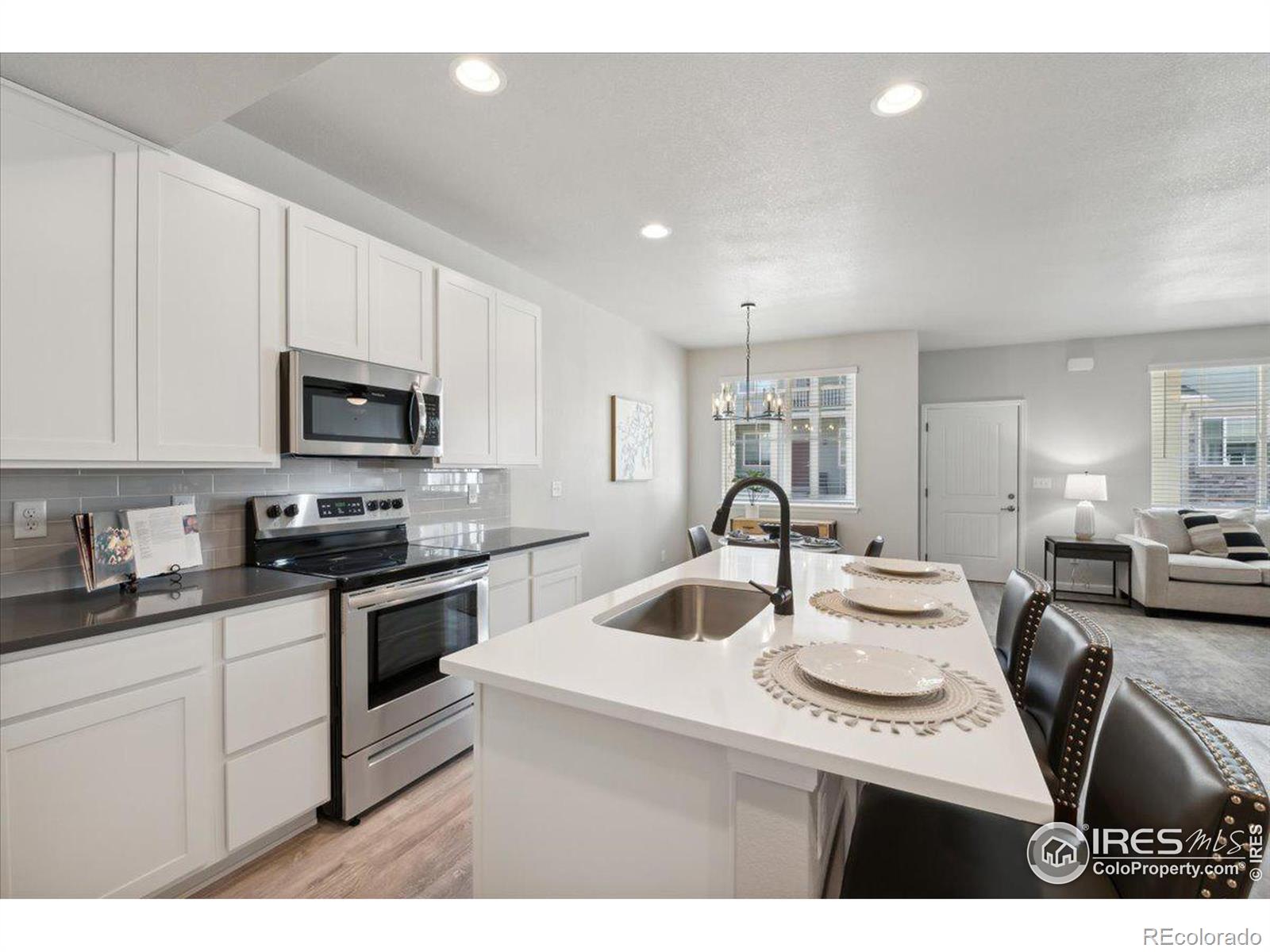 MLS Image #3 for 2540  brookstone drive,milliken, Colorado