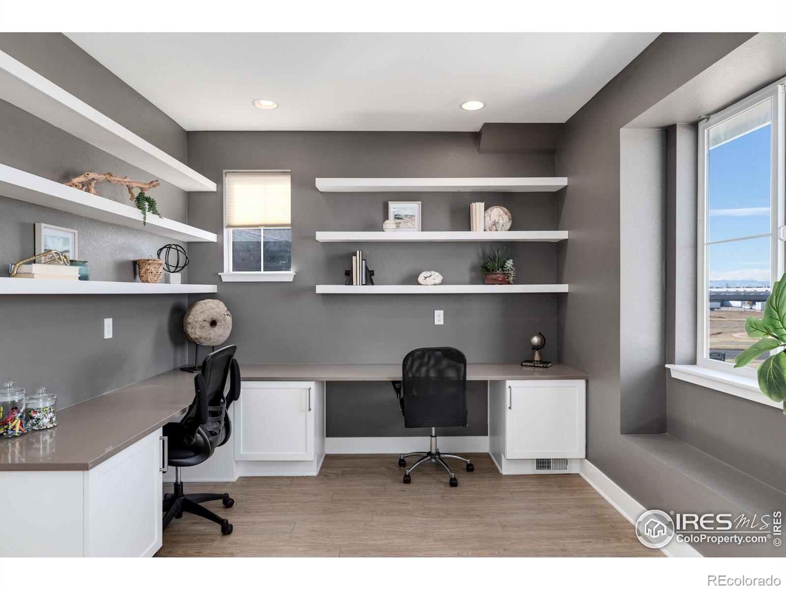MLS Image #16 for 7966 e 50th avenue,denver, Colorado