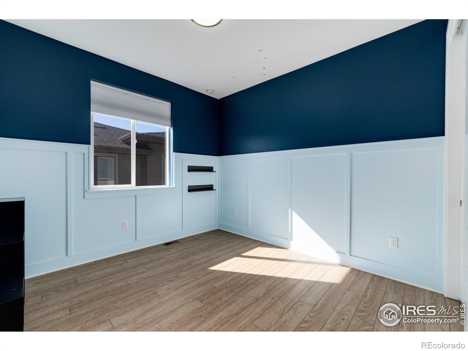 MLS Image #23 for 7966 e 50th avenue,denver, Colorado