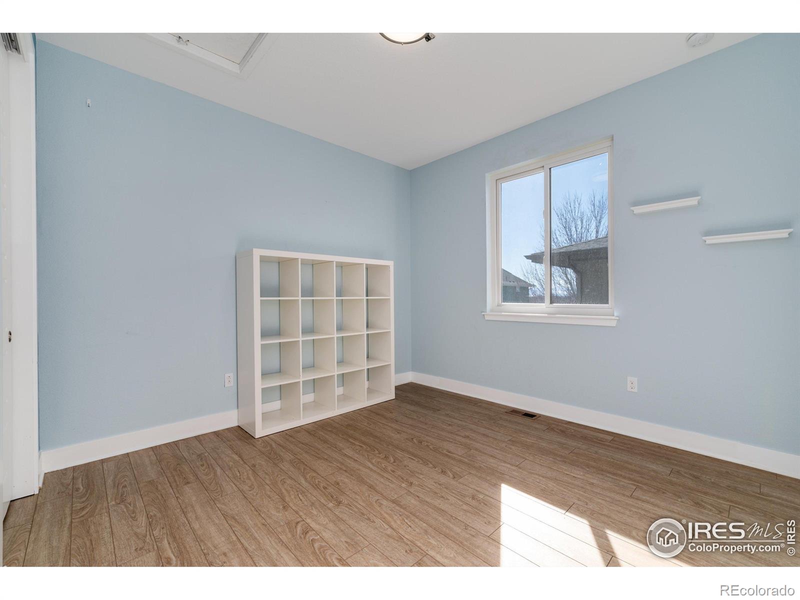 MLS Image #25 for 7966 e 50th avenue,denver, Colorado
