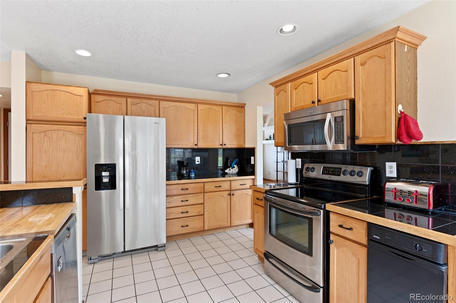 MLS Image #4 for 5536 s danube way,centennial, Colorado