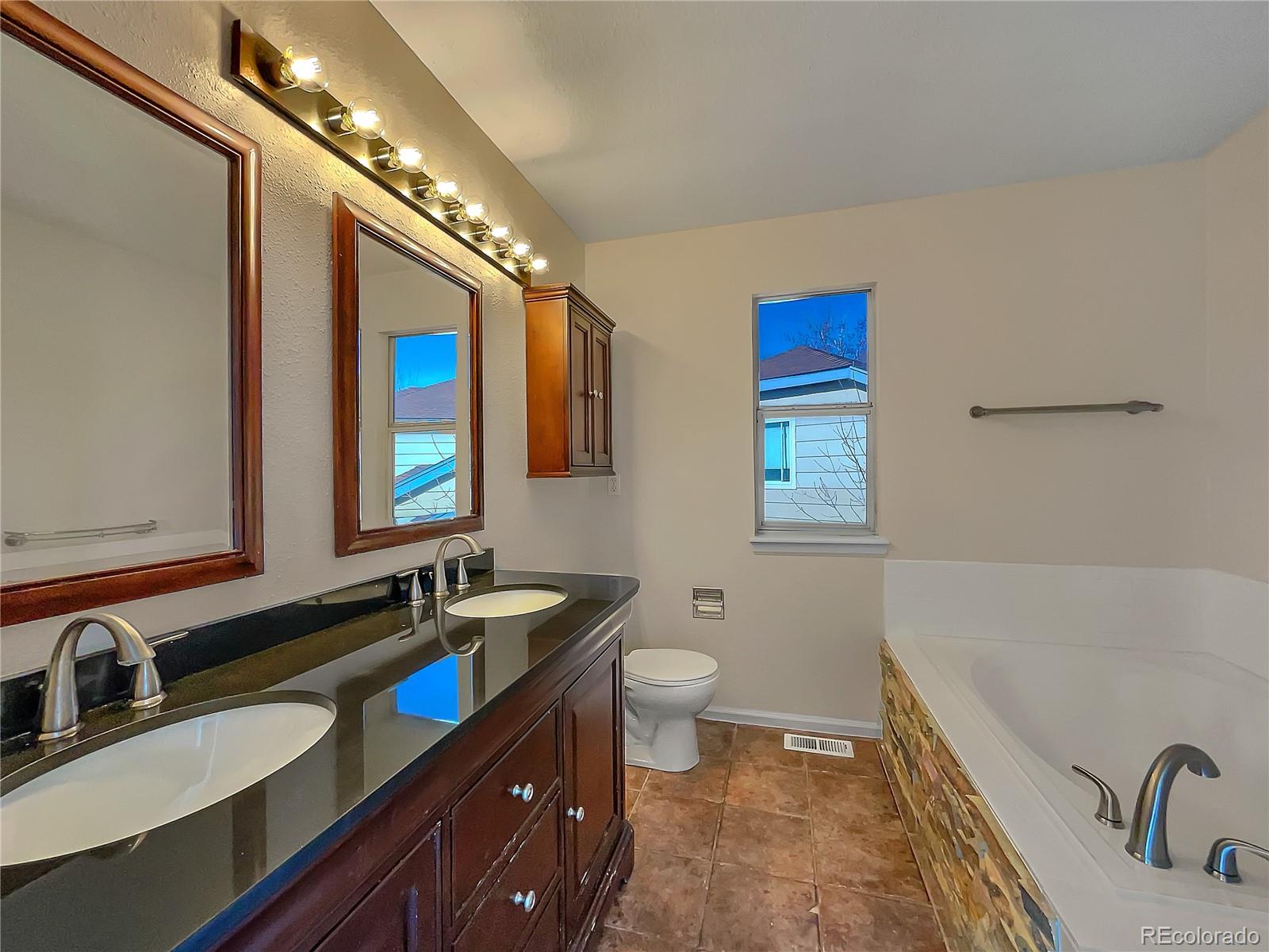 MLS Image #17 for 2884 s salida court,aurora, Colorado