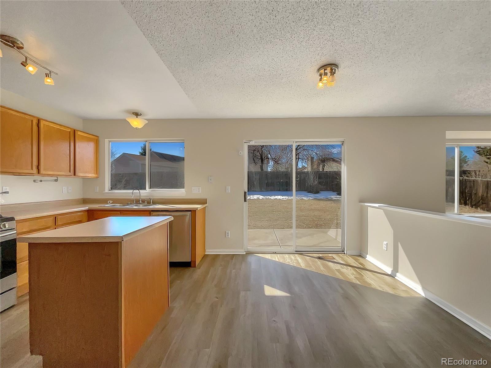 MLS Image #8 for 2884 s salida court,aurora, Colorado