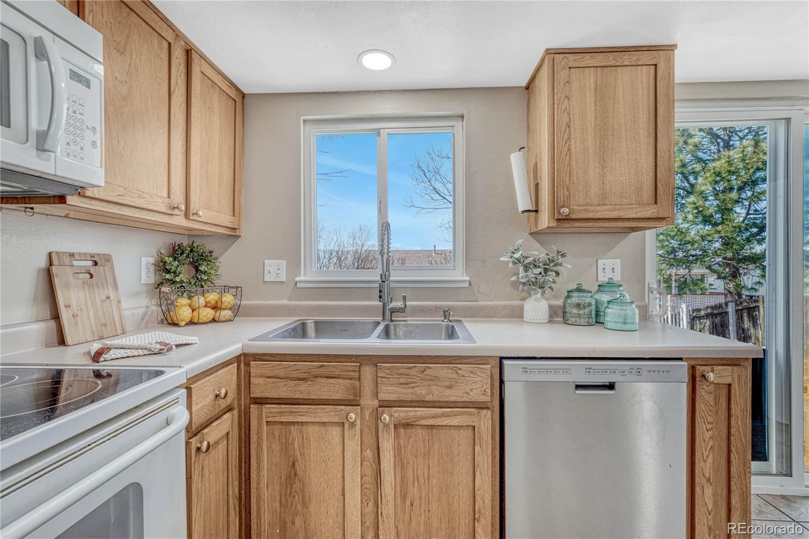 MLS Image #10 for 2740  fredricksburg drive,colorado springs, Colorado