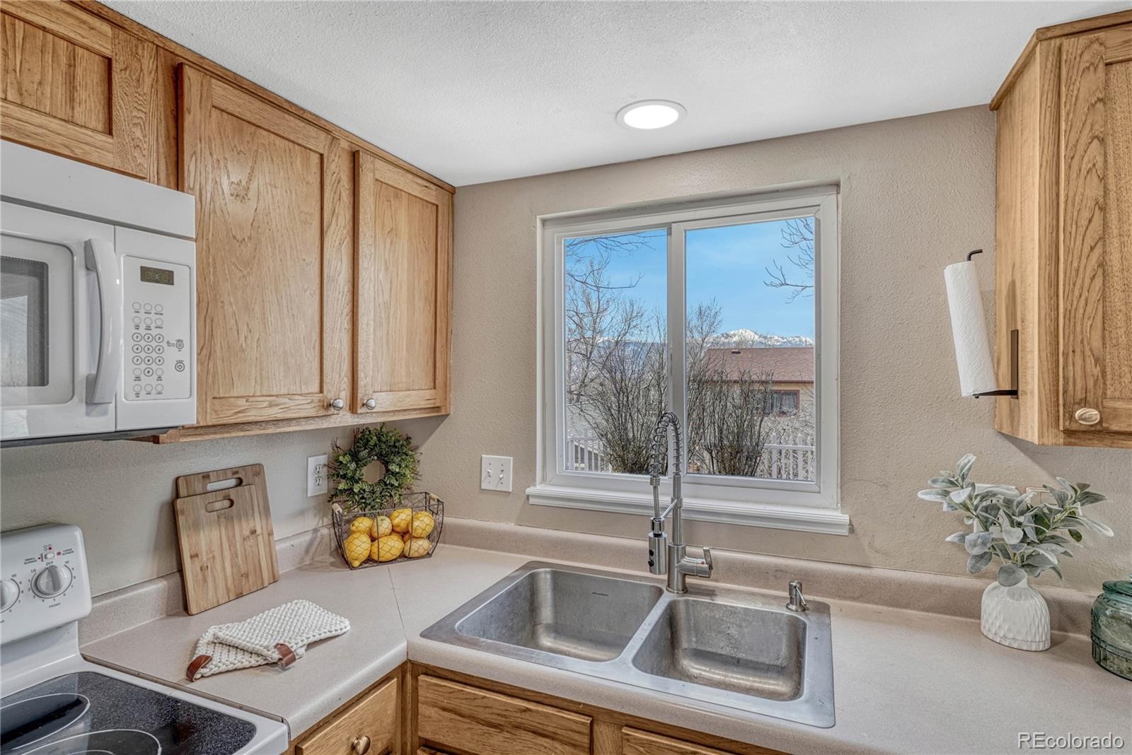 MLS Image #12 for 2740  fredricksburg drive,colorado springs, Colorado