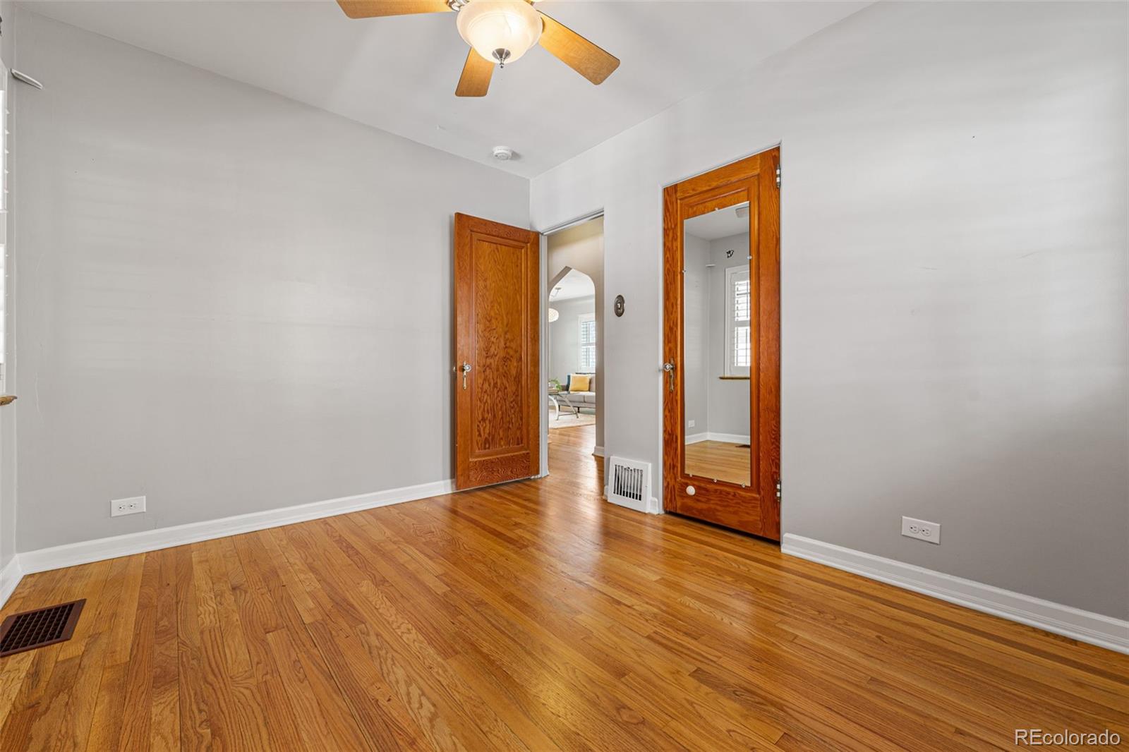 MLS Image #18 for 1220  poplar street,denver, Colorado