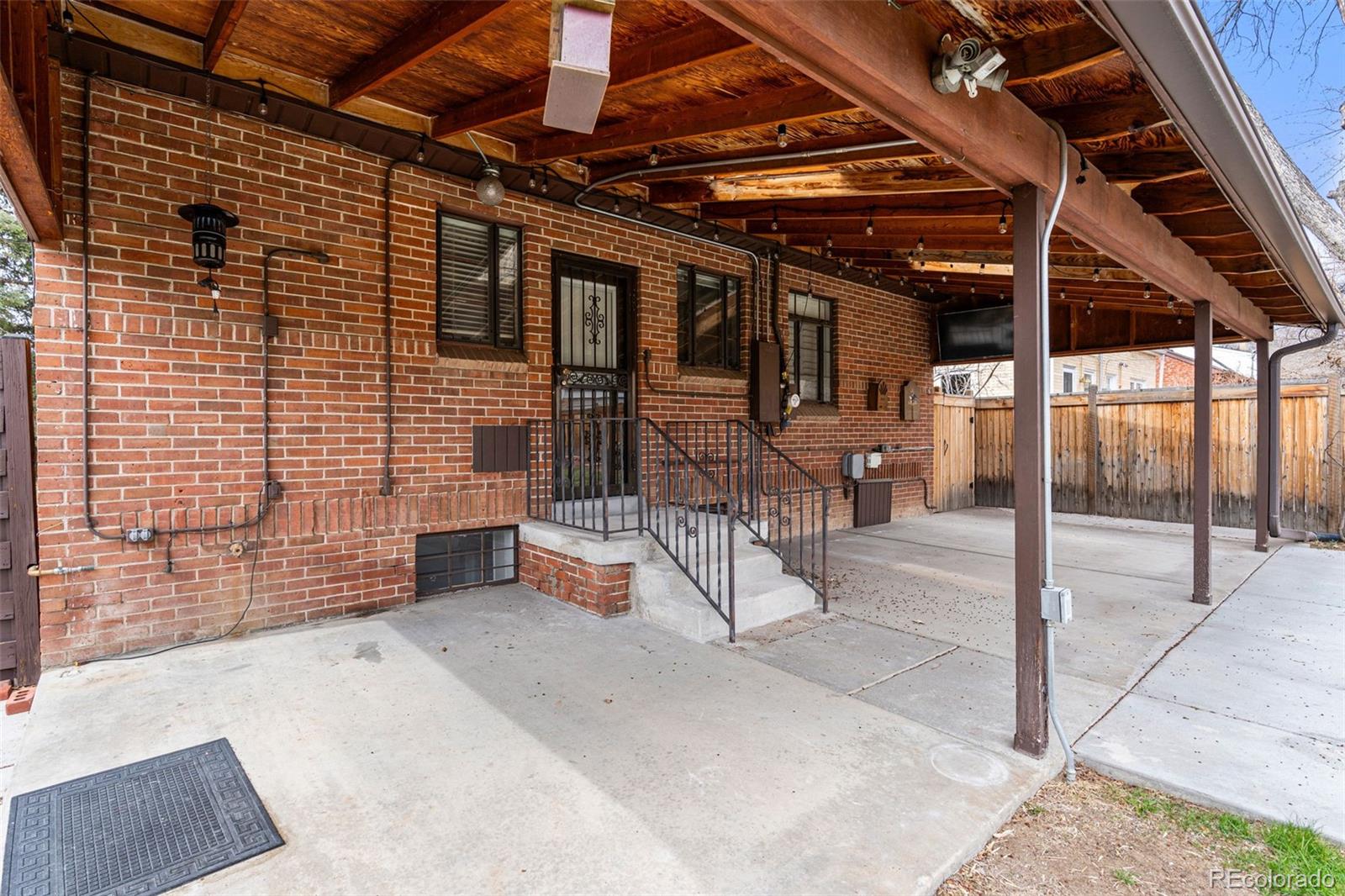 MLS Image #29 for 1220  poplar street,denver, Colorado