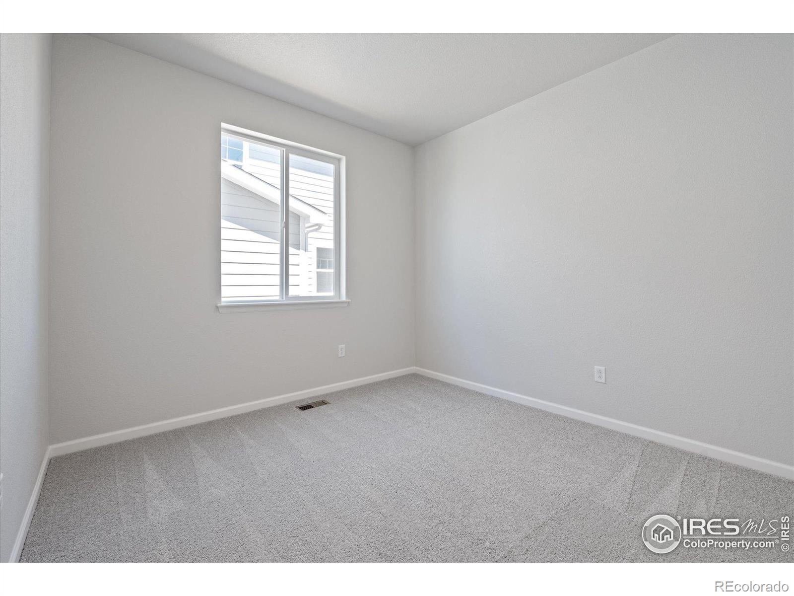 MLS Image #9 for 848  hummocky way,windsor, Colorado