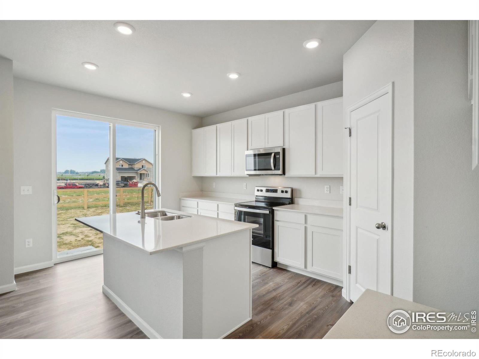 MLS Image #2 for 832  hummocky way,windsor, Colorado