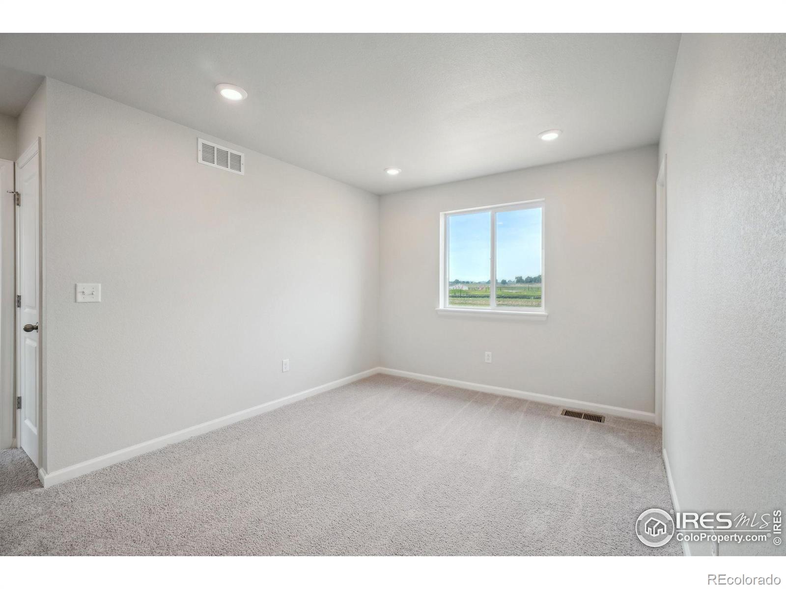 MLS Image #27 for 832  hummocky way,windsor, Colorado