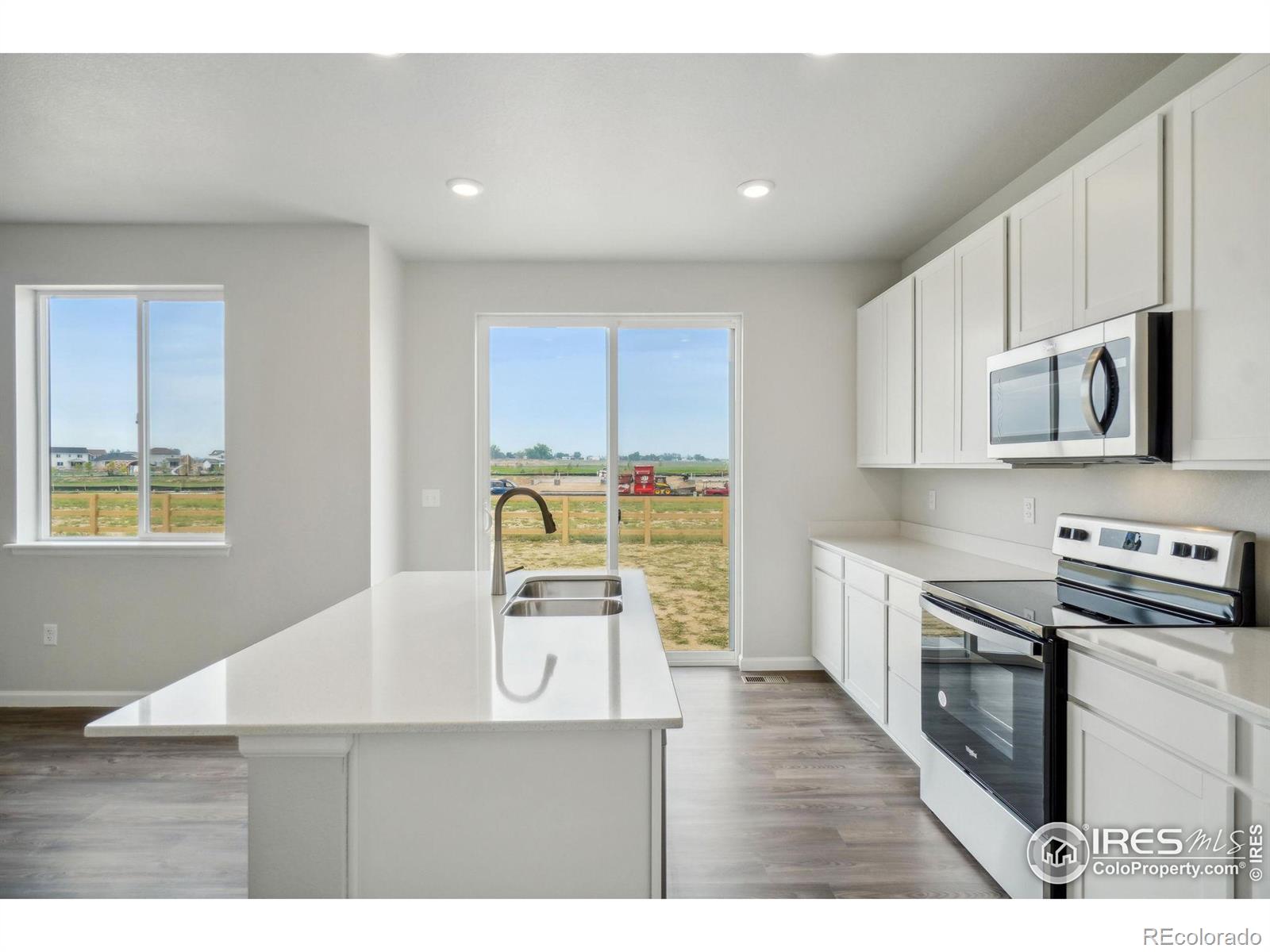 MLS Image #5 for 832  hummocky way,windsor, Colorado