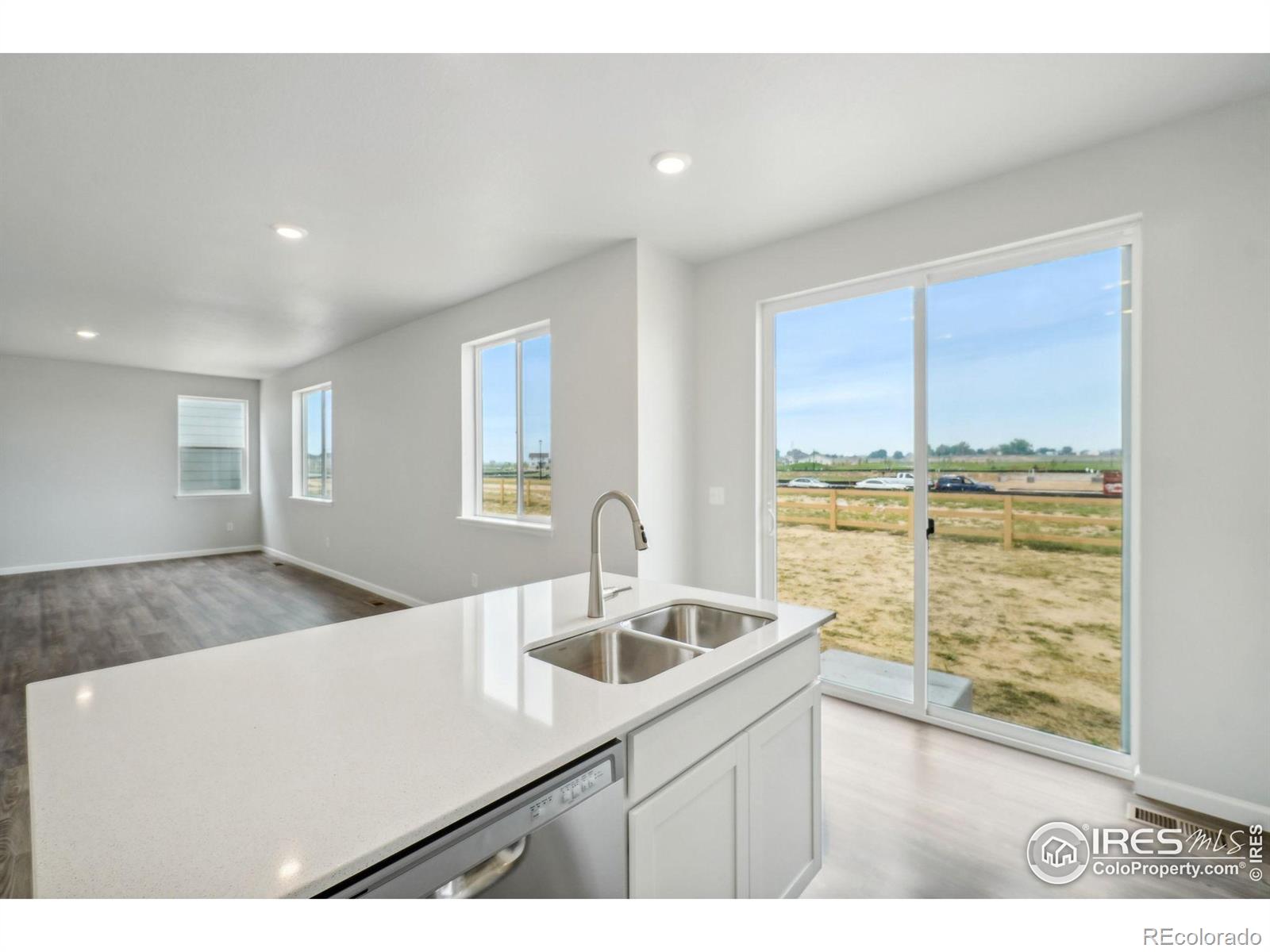 MLS Image #7 for 832  hummocky way,windsor, Colorado